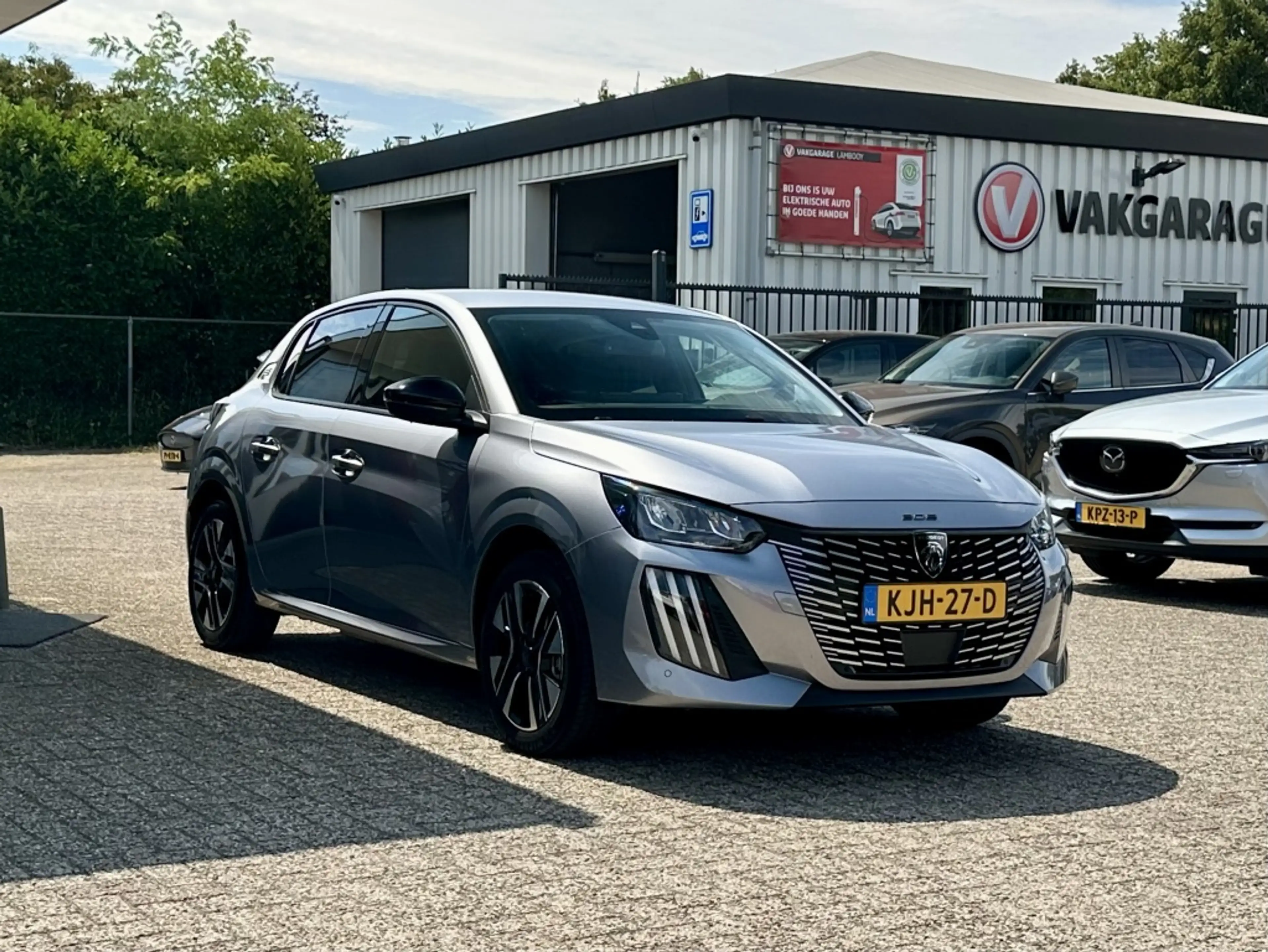 Peugeot e-208 Allure 51 kWh Carplay Bluetooth — photo 10