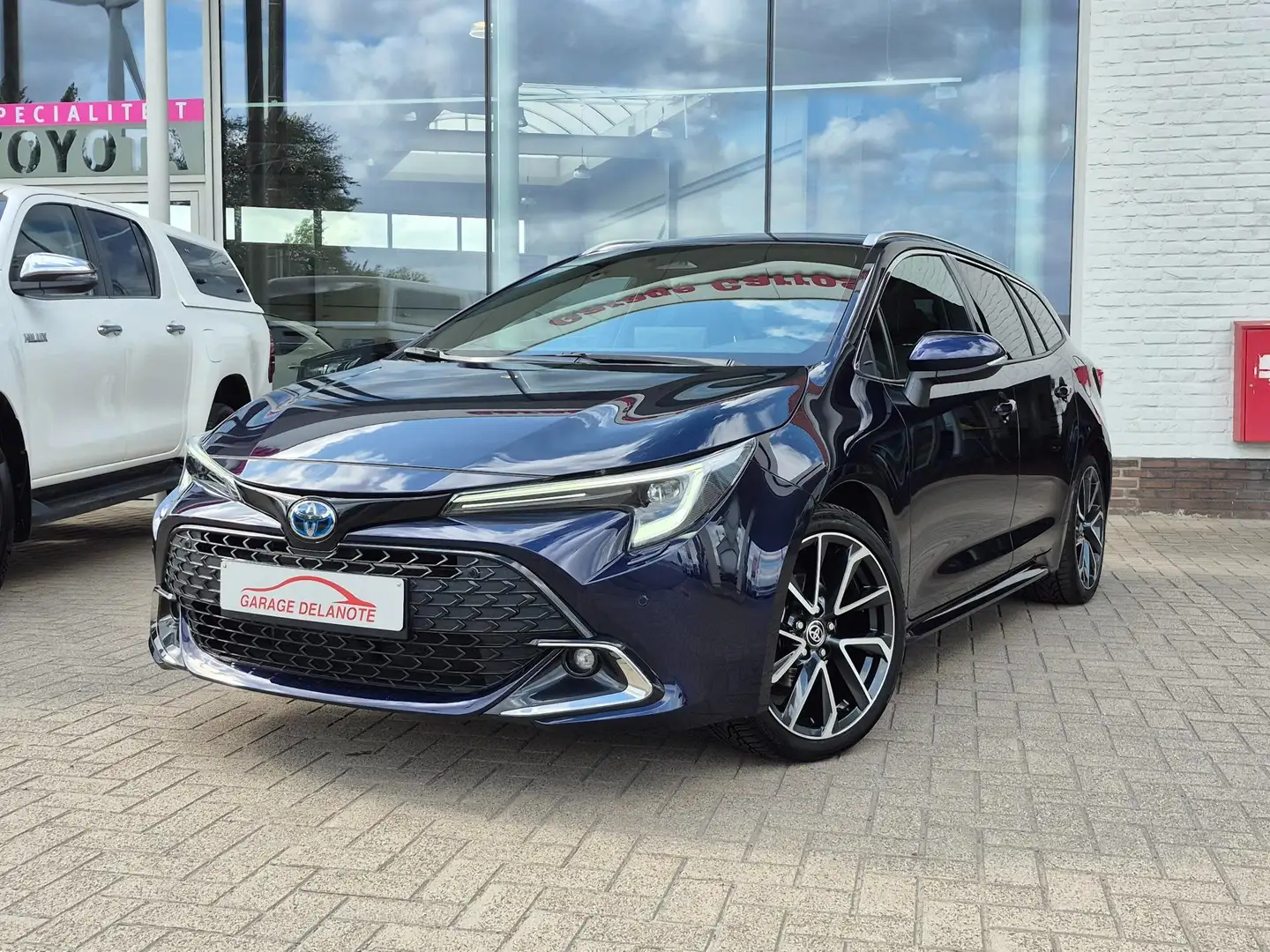 Toyota Corolla TS 1.8 Hybrid Premium 140pk FACELIFT +Trekhaak Bleu - 2