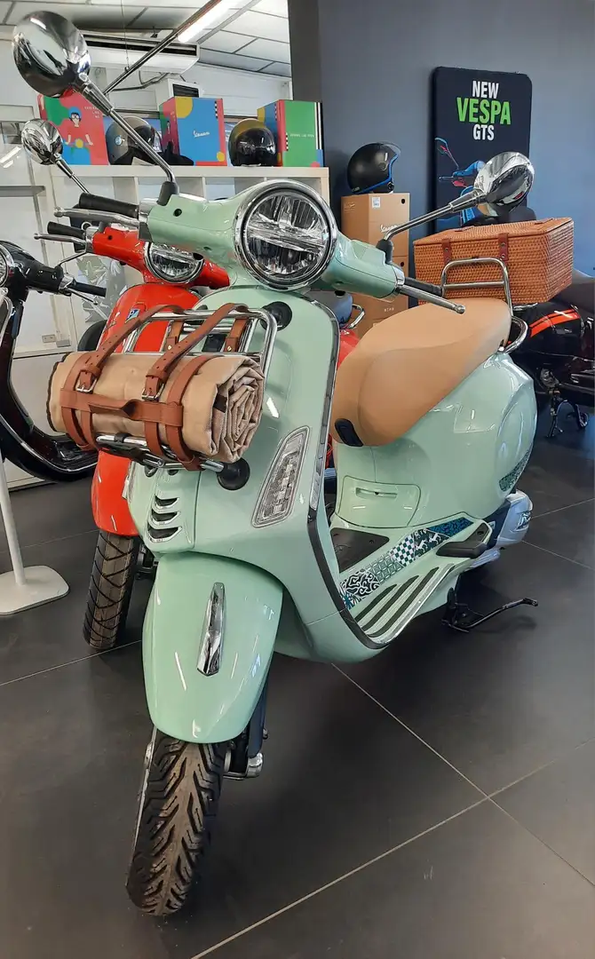 Vespa Primavera 125 Vert - 1