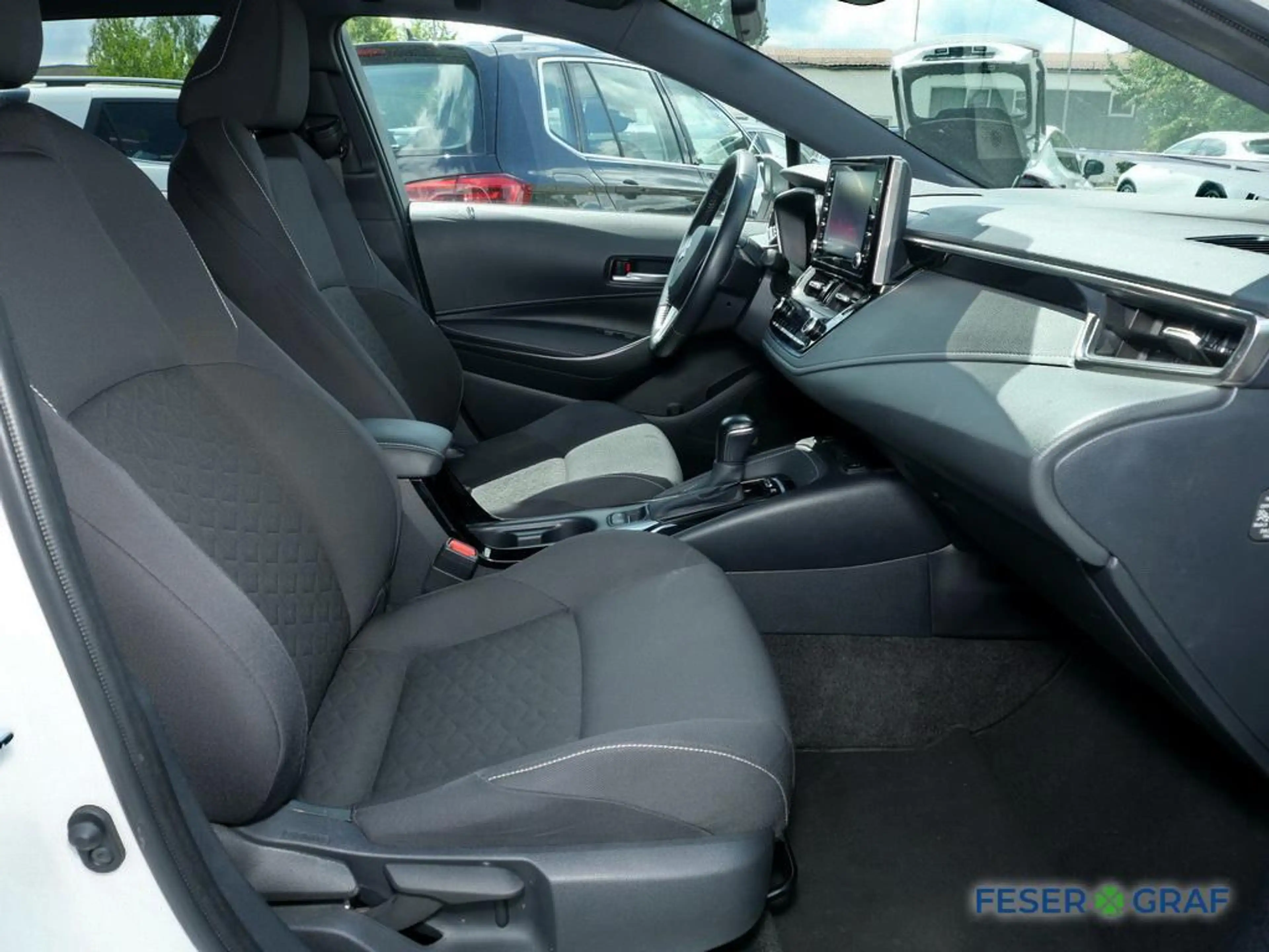 Suzuki Swace Hybrid 1.8 Kombi 8-fach-bereift — photo 4