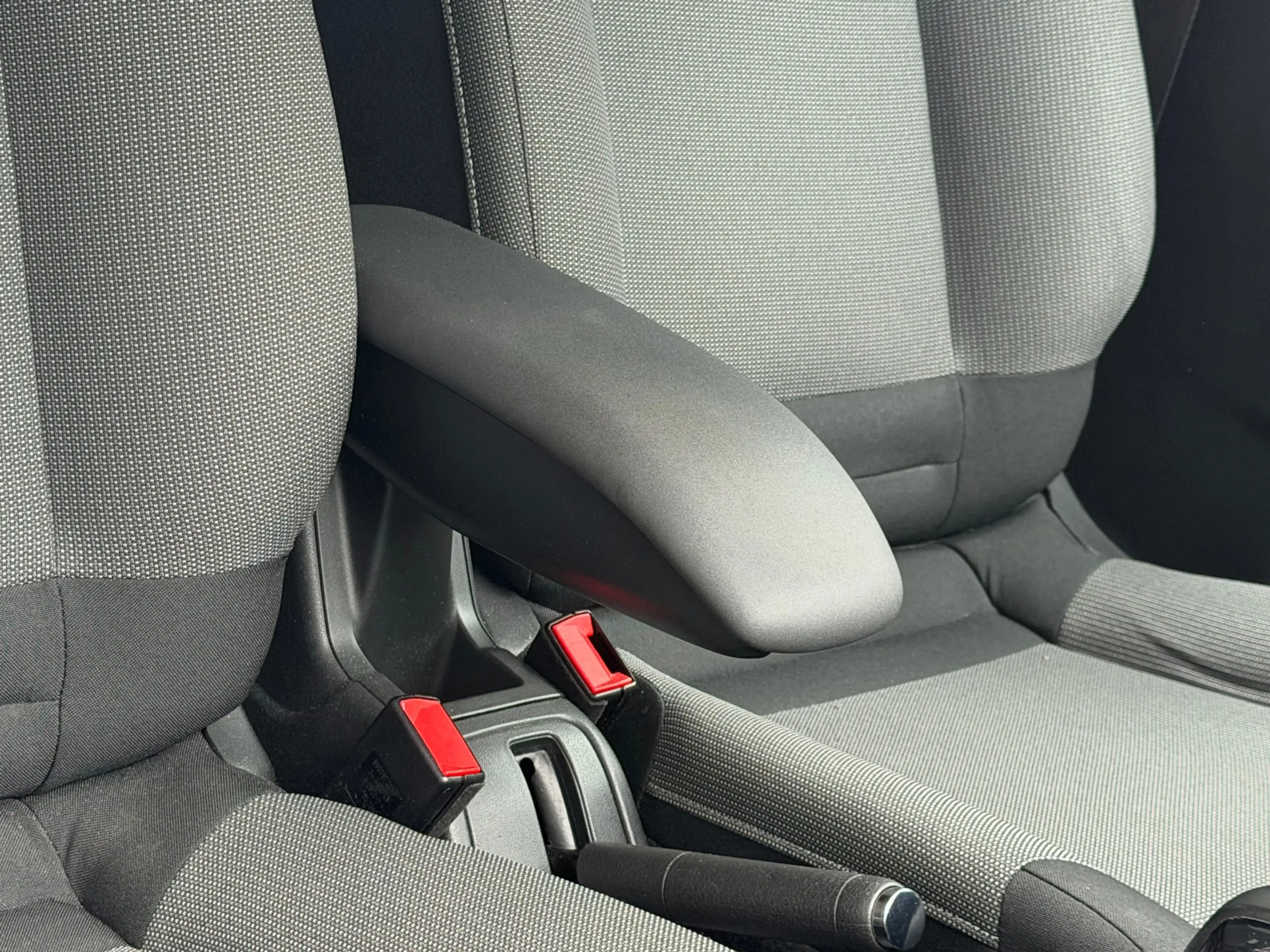 Citroen C4 Cactus 1.2 PureTech Shine - Gris Aluminium - Camera/Clima — photo 8