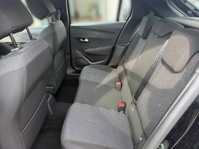 Peugeot 208 view 12