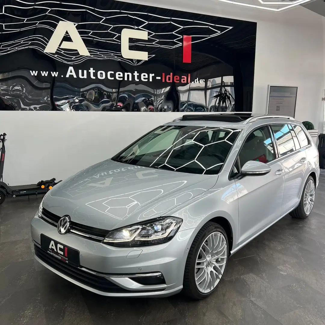 Volkswagen Golf VII Variant Highline,PanoD.,Kamera,AHK, VZE Silber - 1