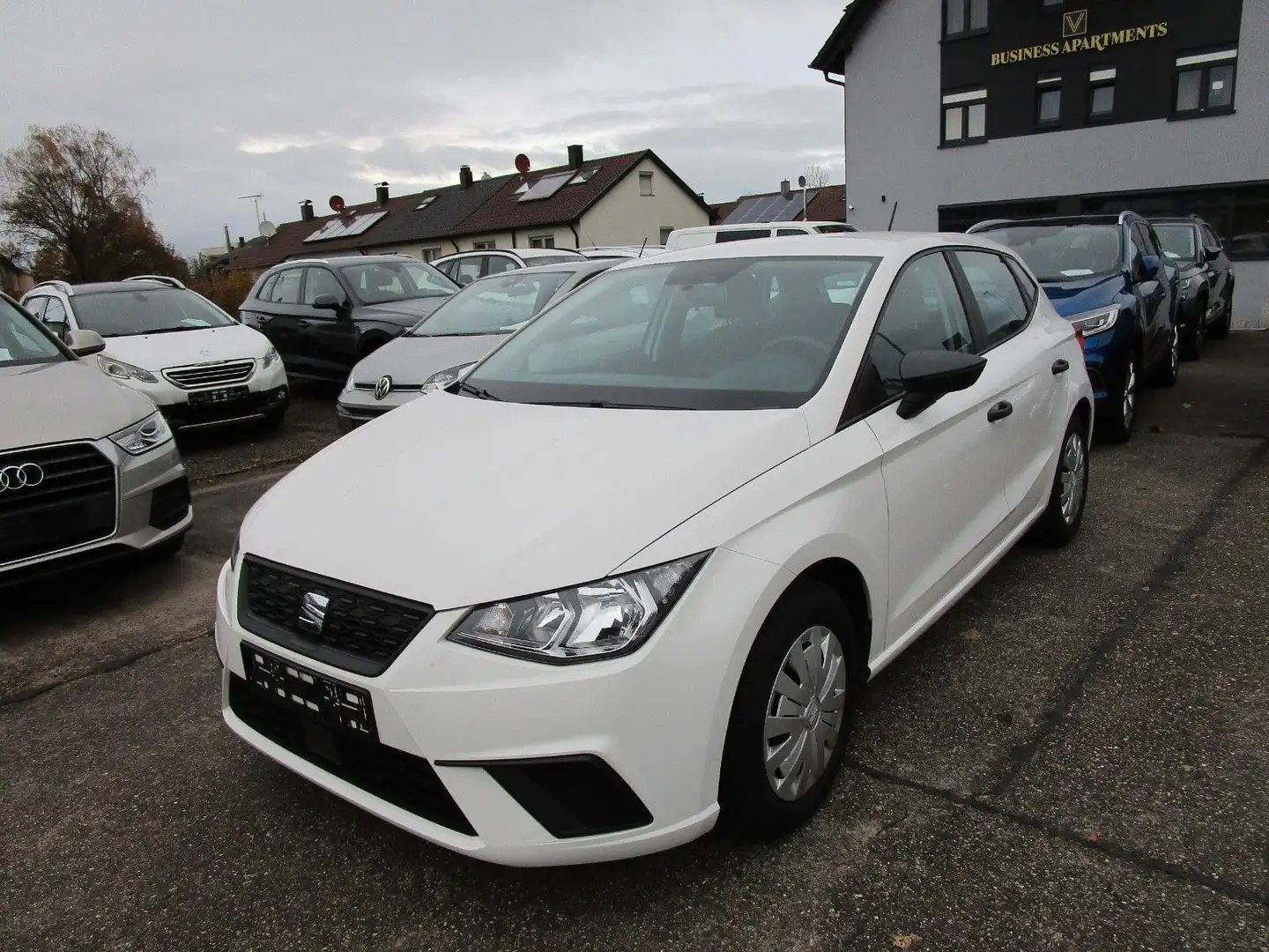 SEAT Ibiza 1.0TGI Reference CNG-Erdgas/Benzin Bílá - 1