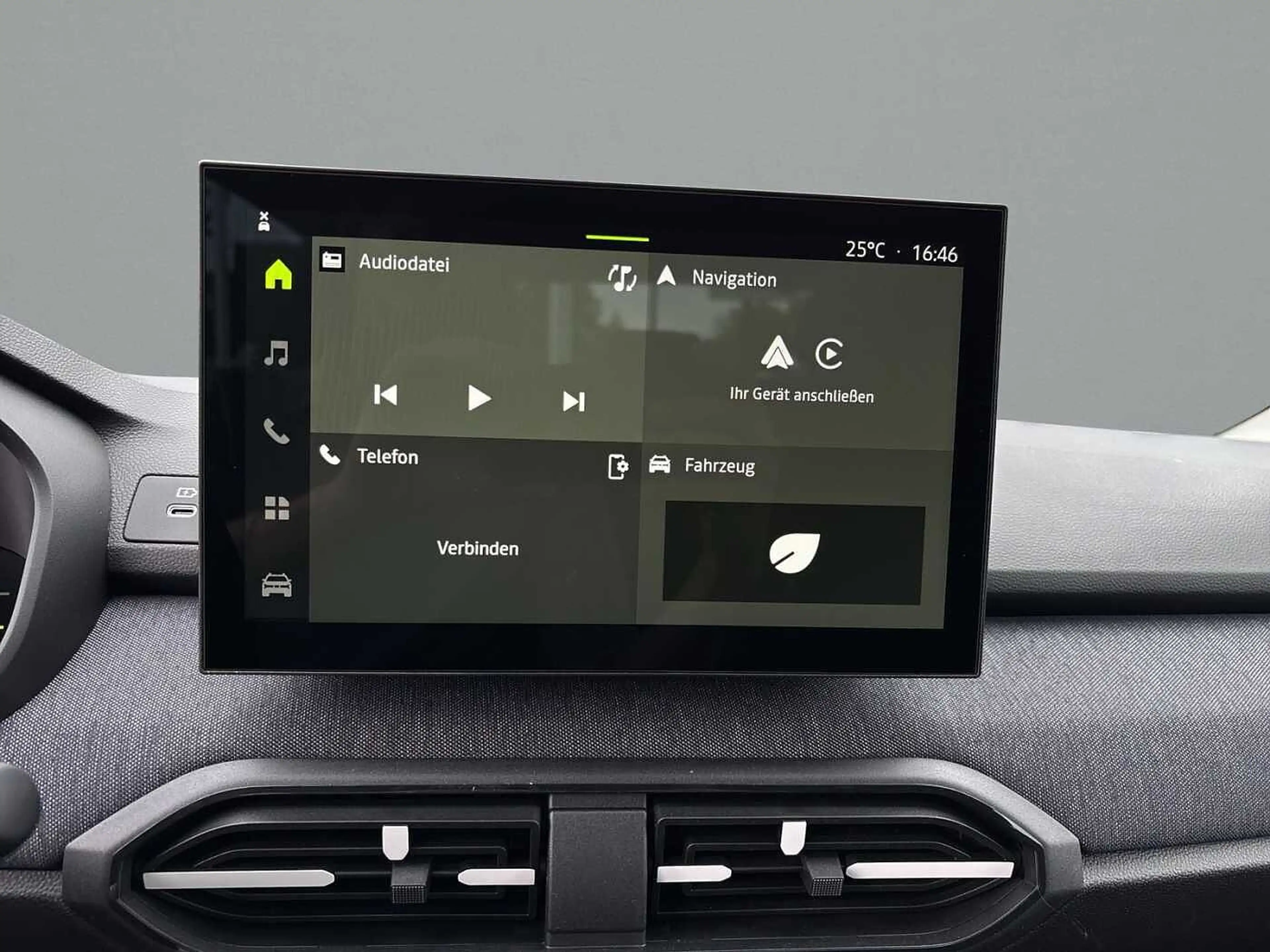Dacia Sandero Journey ECO-G 120 SHZ PDC vo+hi+Kamera Klimatronik — photo 15