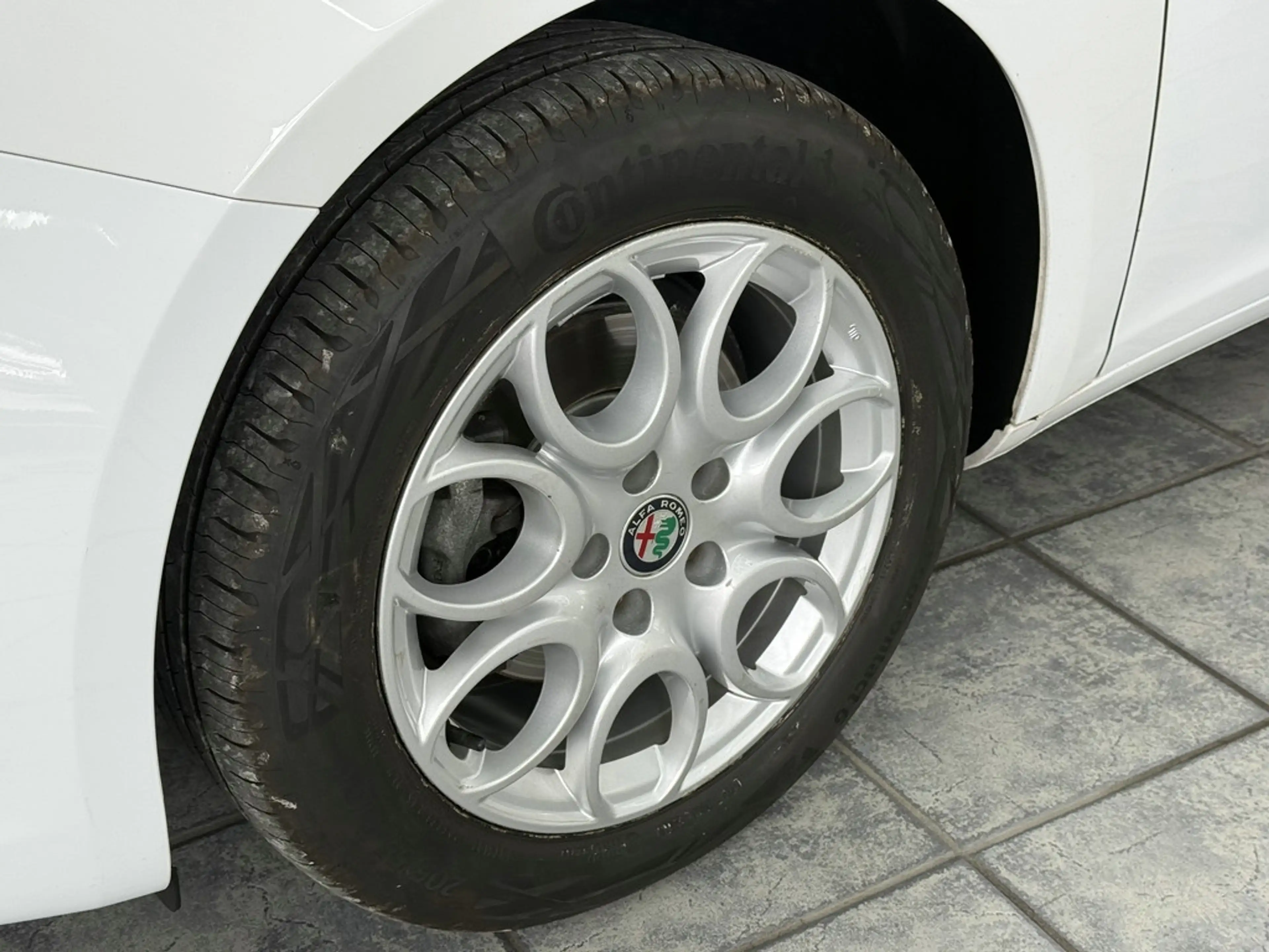 Alfa Romeo Giulietta 1.6 JTD Super, Klimaautom., Sitzheiz. — photo 7