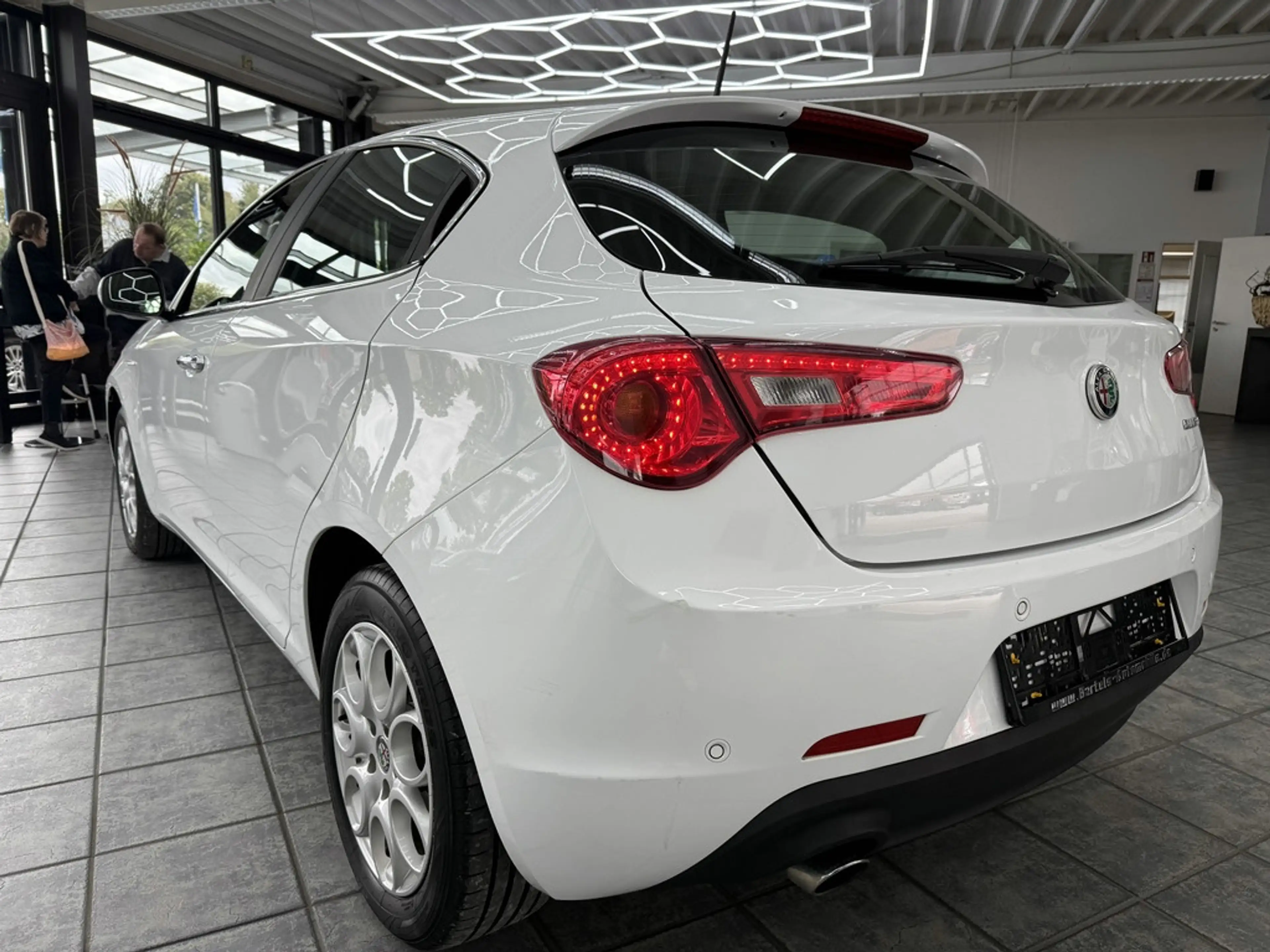 Alfa Romeo Giulietta 1.6 JTD Super, Klimaautom., Sitzheiz. — photo 10