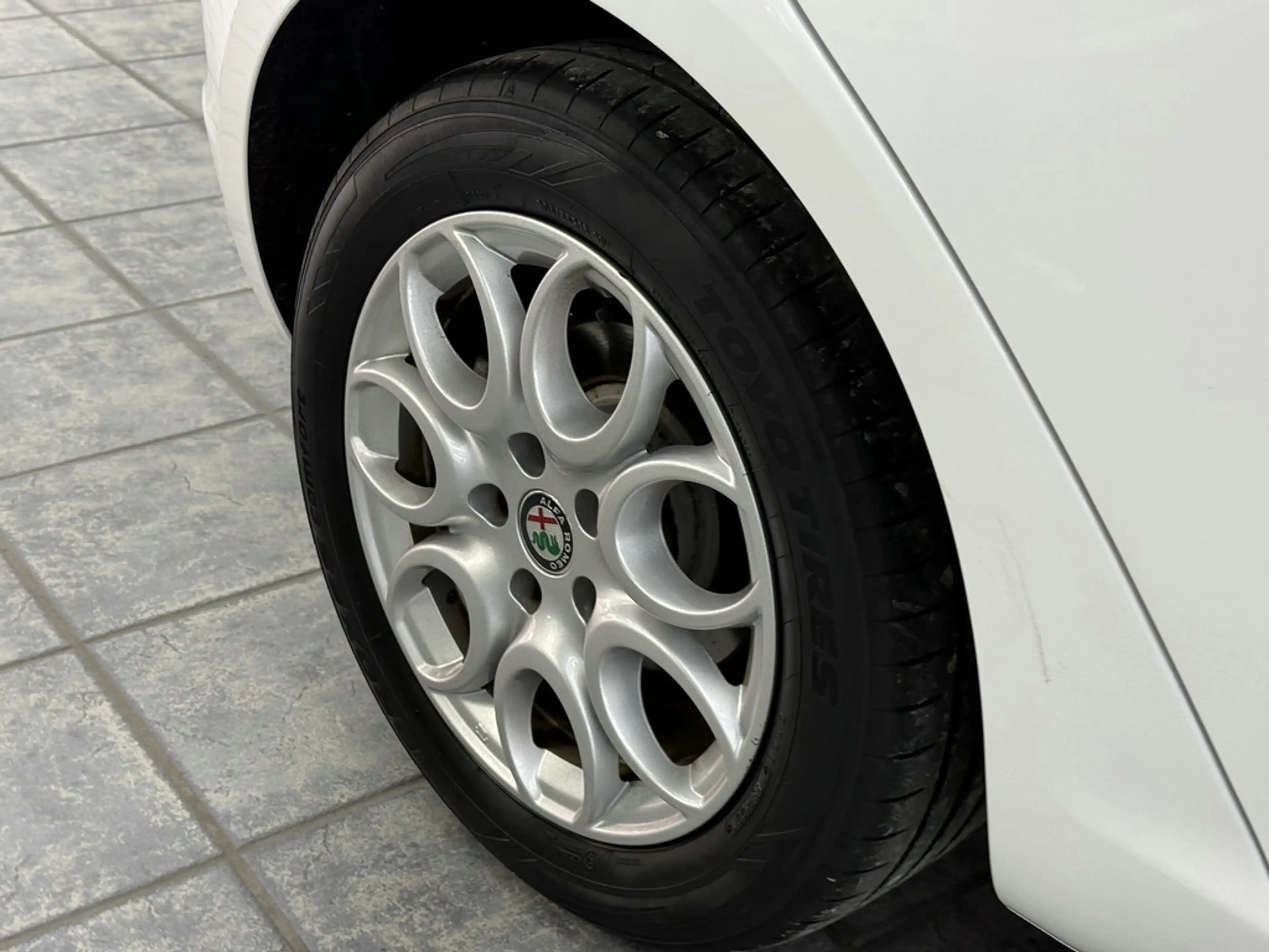 Alfa Romeo Giulietta 1.6 JTD Super, Klimaautom., Sitzheiz. — photo 4