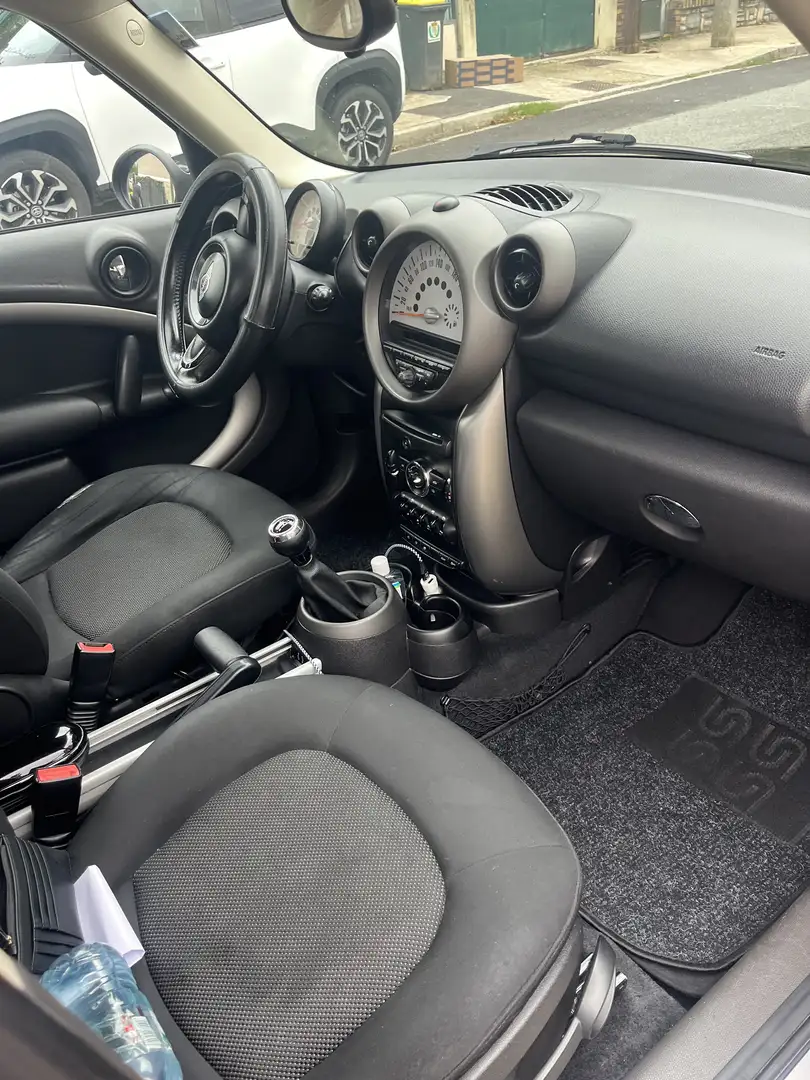 MINI One Countryman D 90 ch - 1