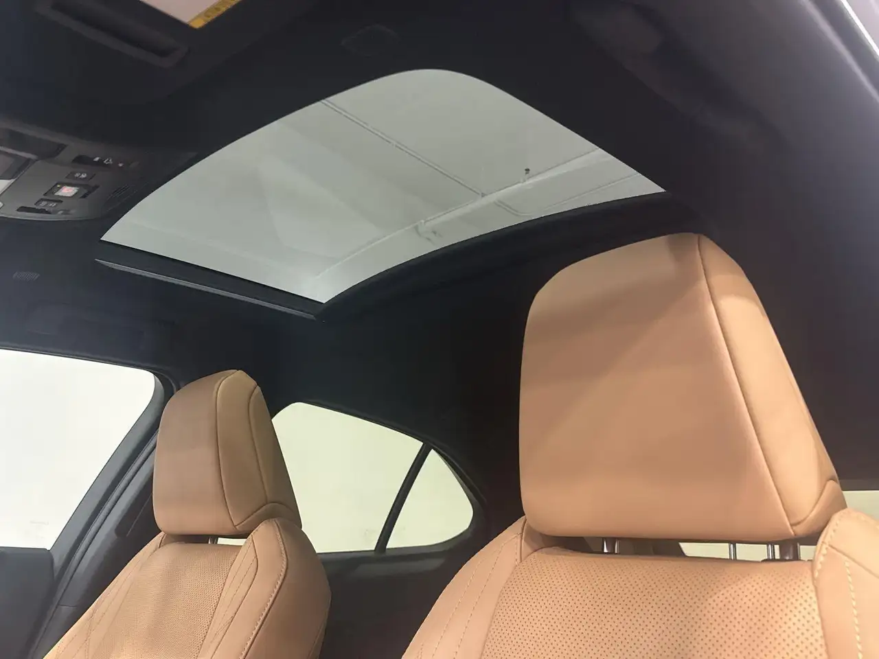 Lexus UX fotografie Lexus UX