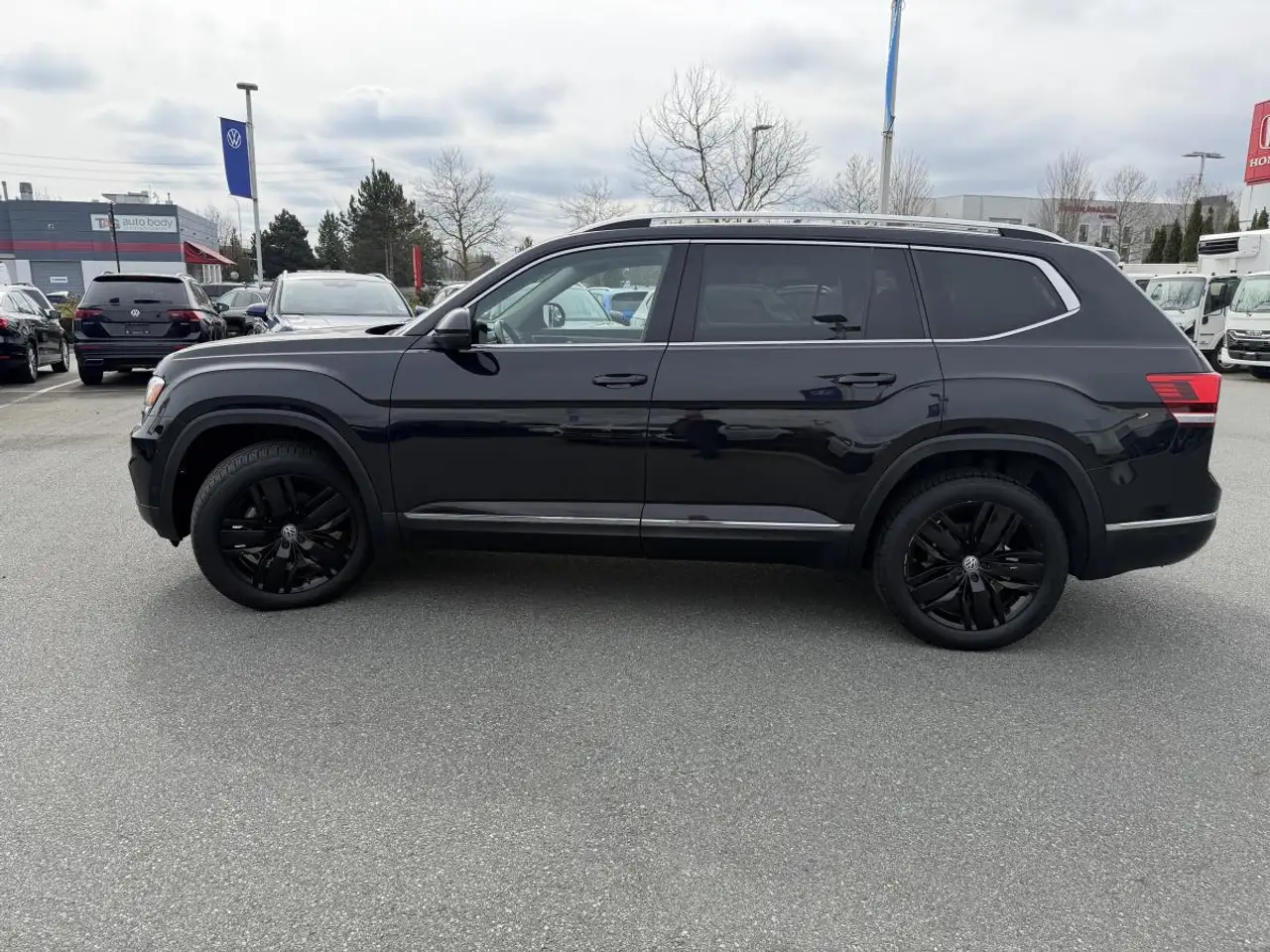 Volkswagen Atlas снимка Volkswagen Atlas