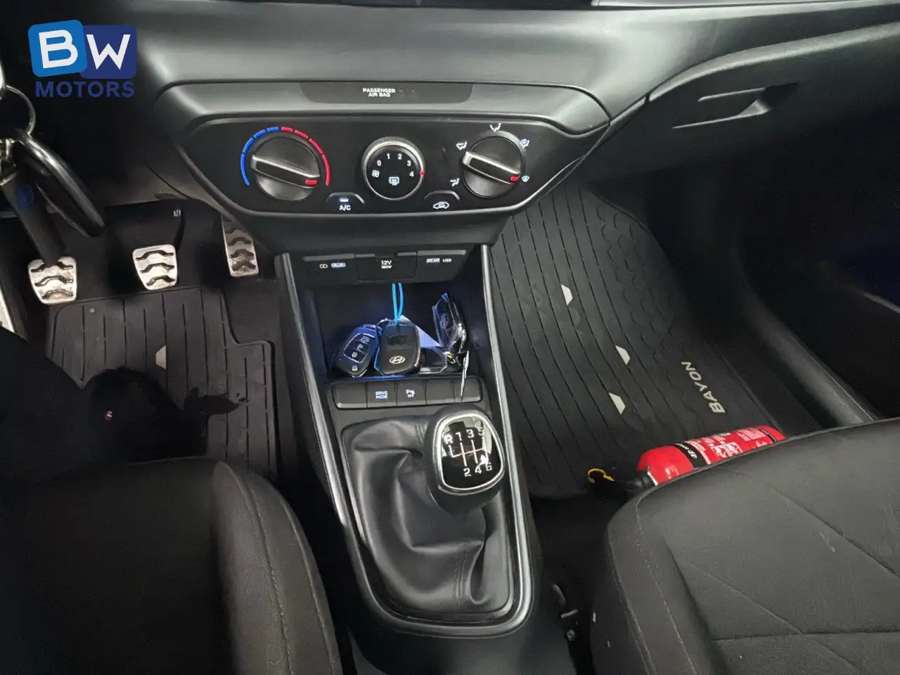 Hyundai BAYON T-GDi Twist 11