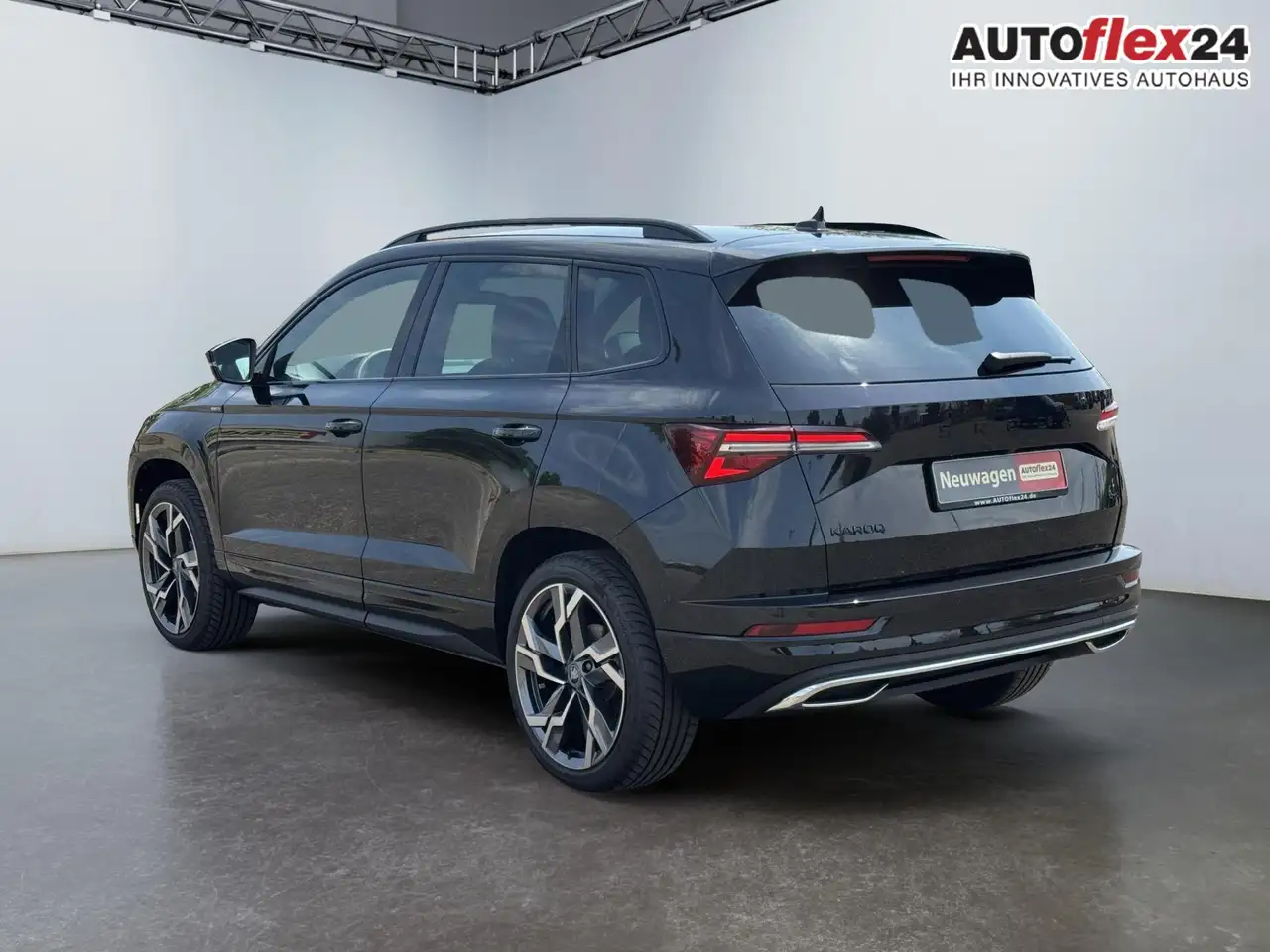 Skoda Karoq Sportline 2,0 TSI 4x4 DSG Leder 2ZKlimaautomati..., миниатюра 6