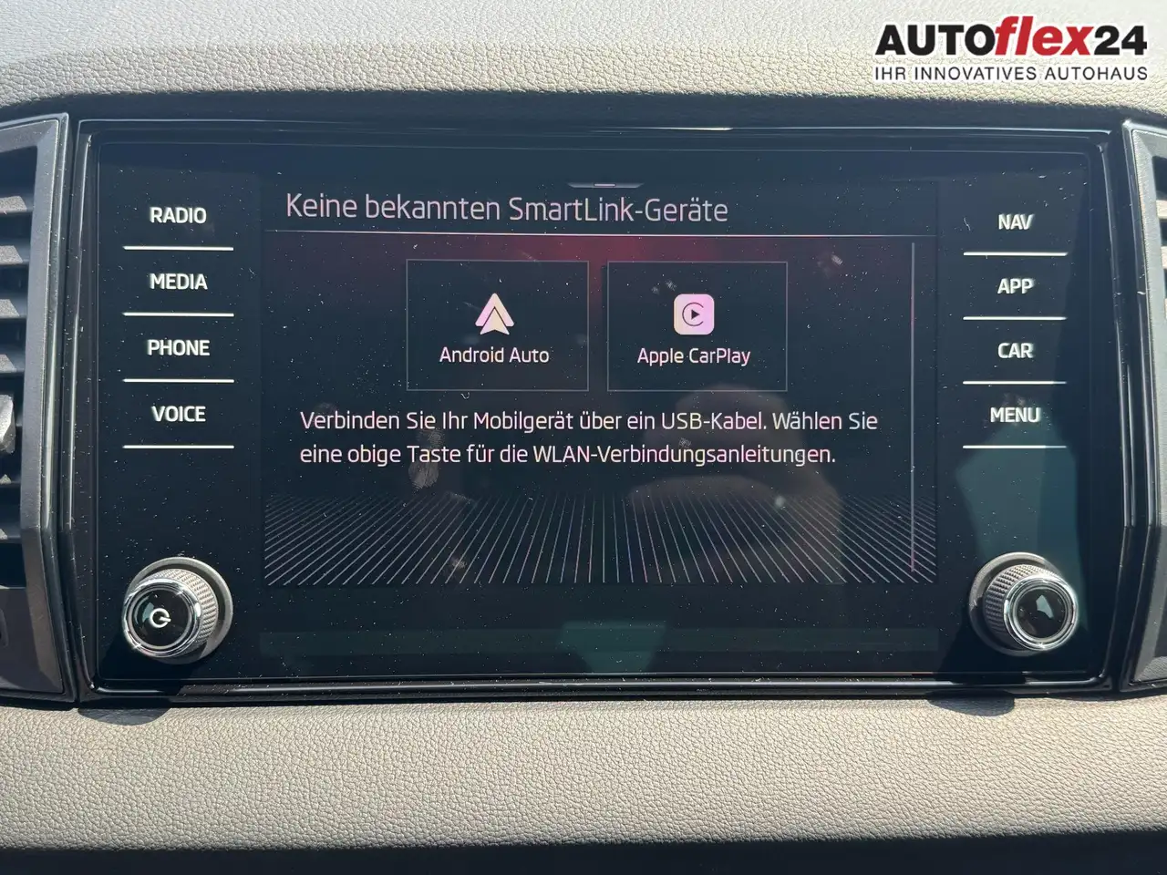 Skoda Karoq Sportline 2,0 TSI 4x4 DSG Leder 2ZKlimaautomati..., миниатюра 24