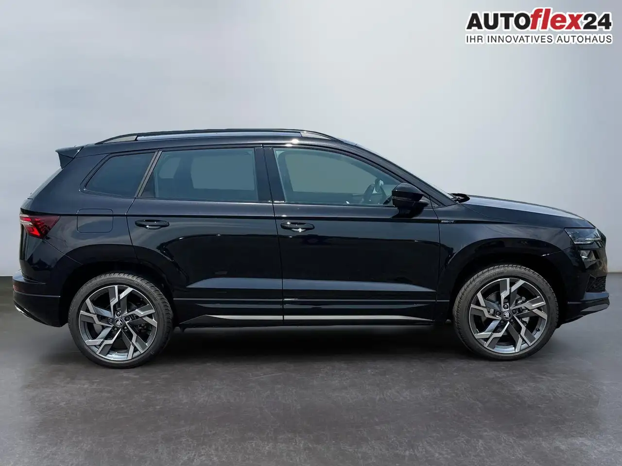 Skoda Karoq Sportline 2,0 TSI 4x4 DSG Leder 2ZKlimaautomati..., миниатюра 8
