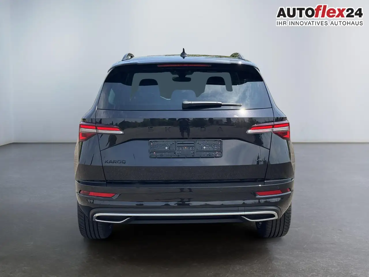 Skoda Karoq Sportline 2,0 TSI 4x4 DSG Leder 2ZKlimaautomati..., миниатюра 4
