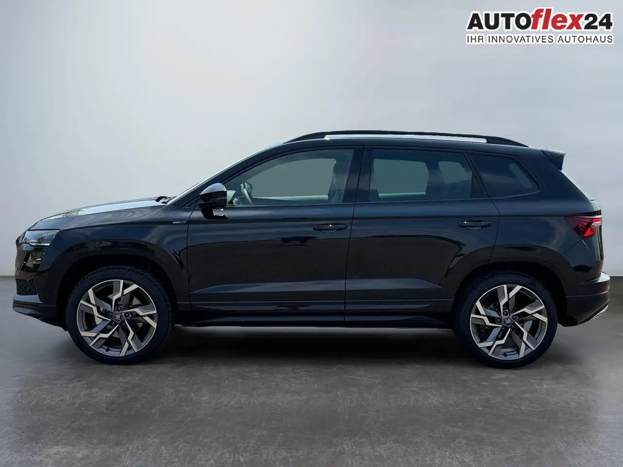 Skoda Karoq Sportline 2,0 TSI 4x4 DSG Leder 2ZKlimaautomati..., миниатюра 7