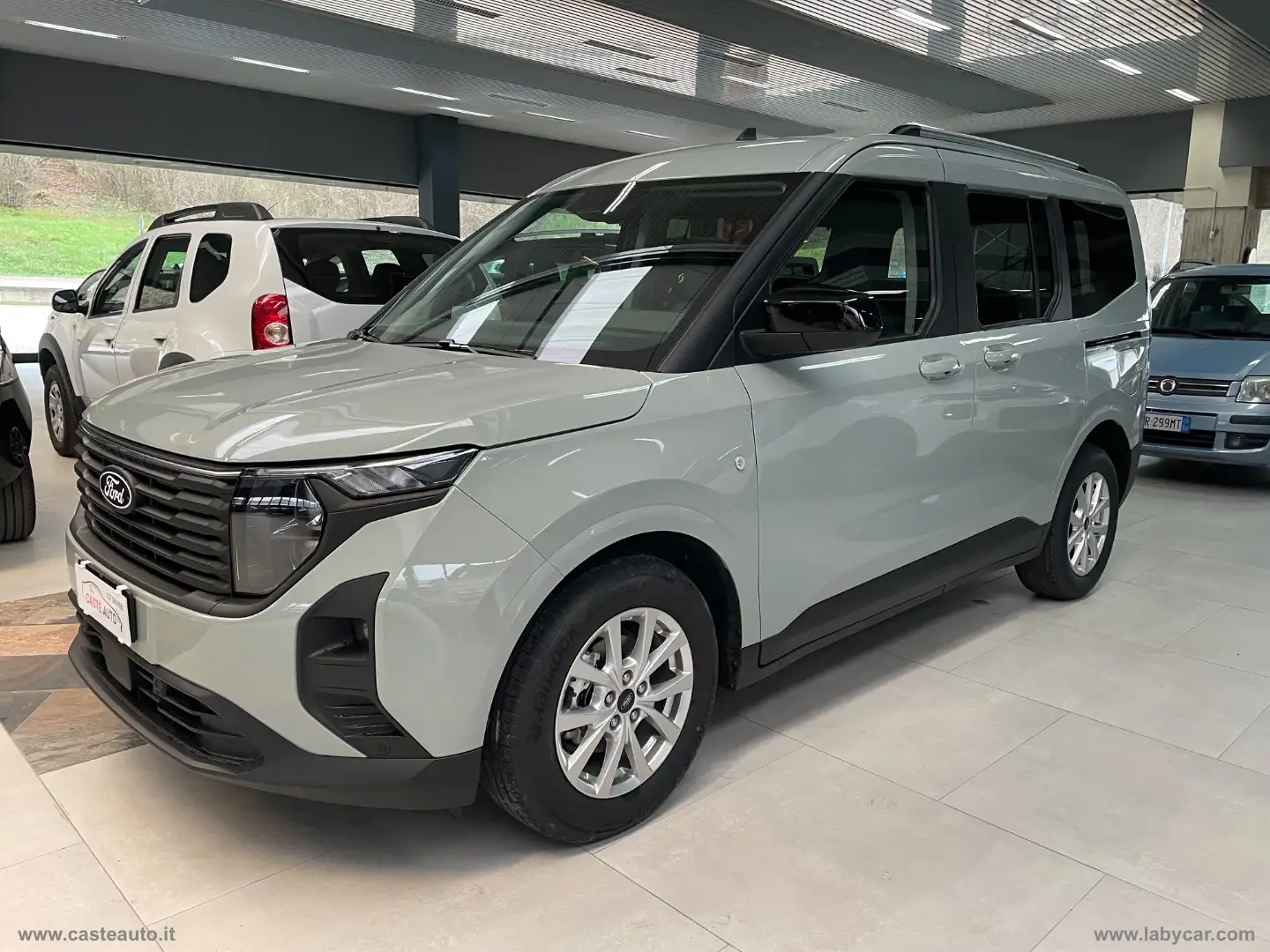 Ford Tourneo Courier 1.0 EcoBoost Pow. Tit. CON PROMOZIONE Gris - 1