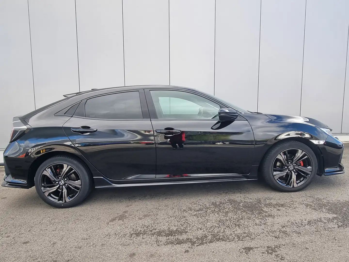 Honda Civic Civic 1.5 i-VTEC Sport BVM6 Zwart - 2
