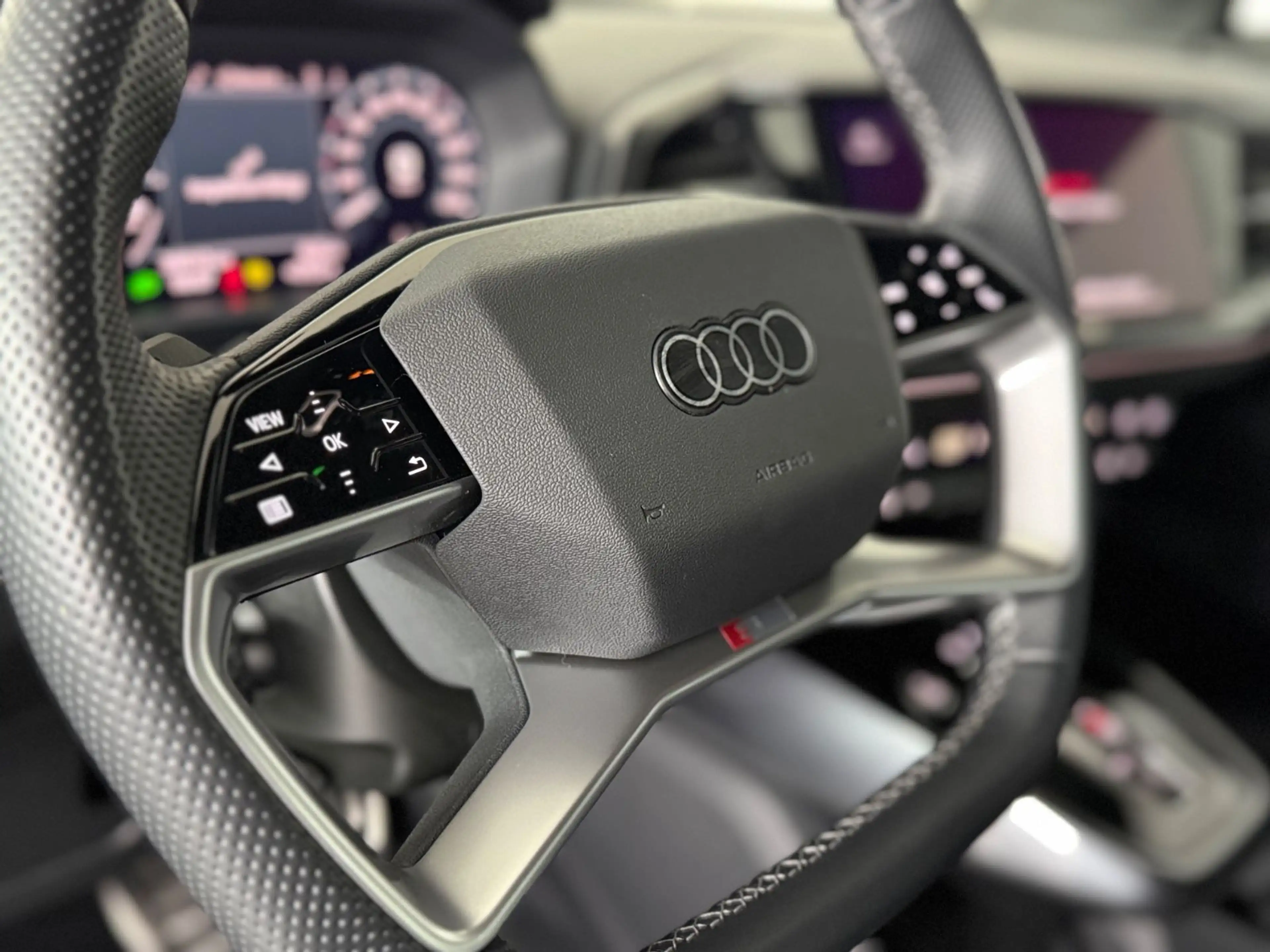 Audi Q4 e-tron Q4 55 Sportback S-Line Wärmepumpe Sonos AHK MMI — photo 12