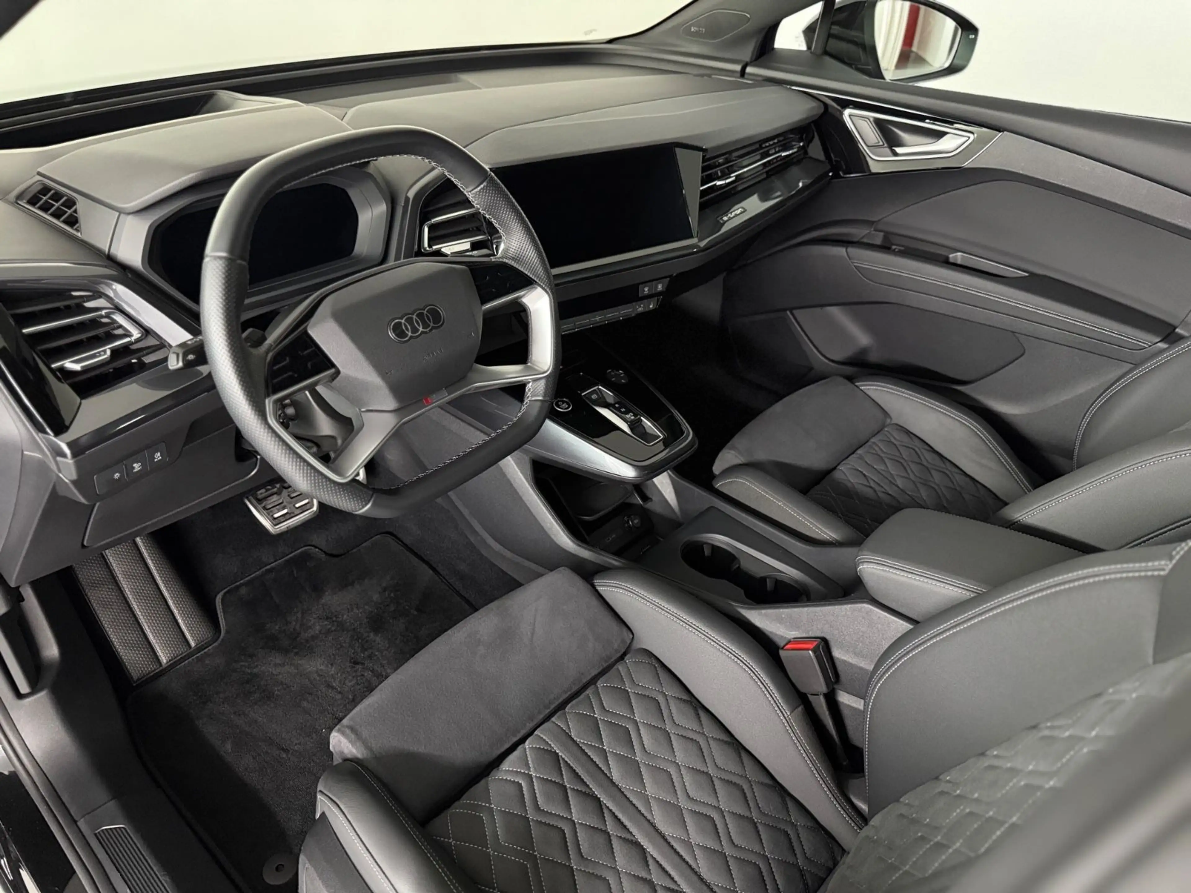Audi Q4 e-tron Q4 55 Sportback S-Line Wärmepumpe Sonos AHK MMI — photo 7