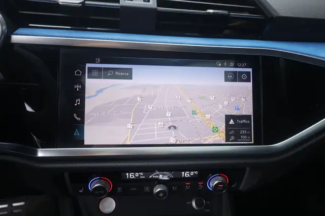 Audi RS Q3 view 7