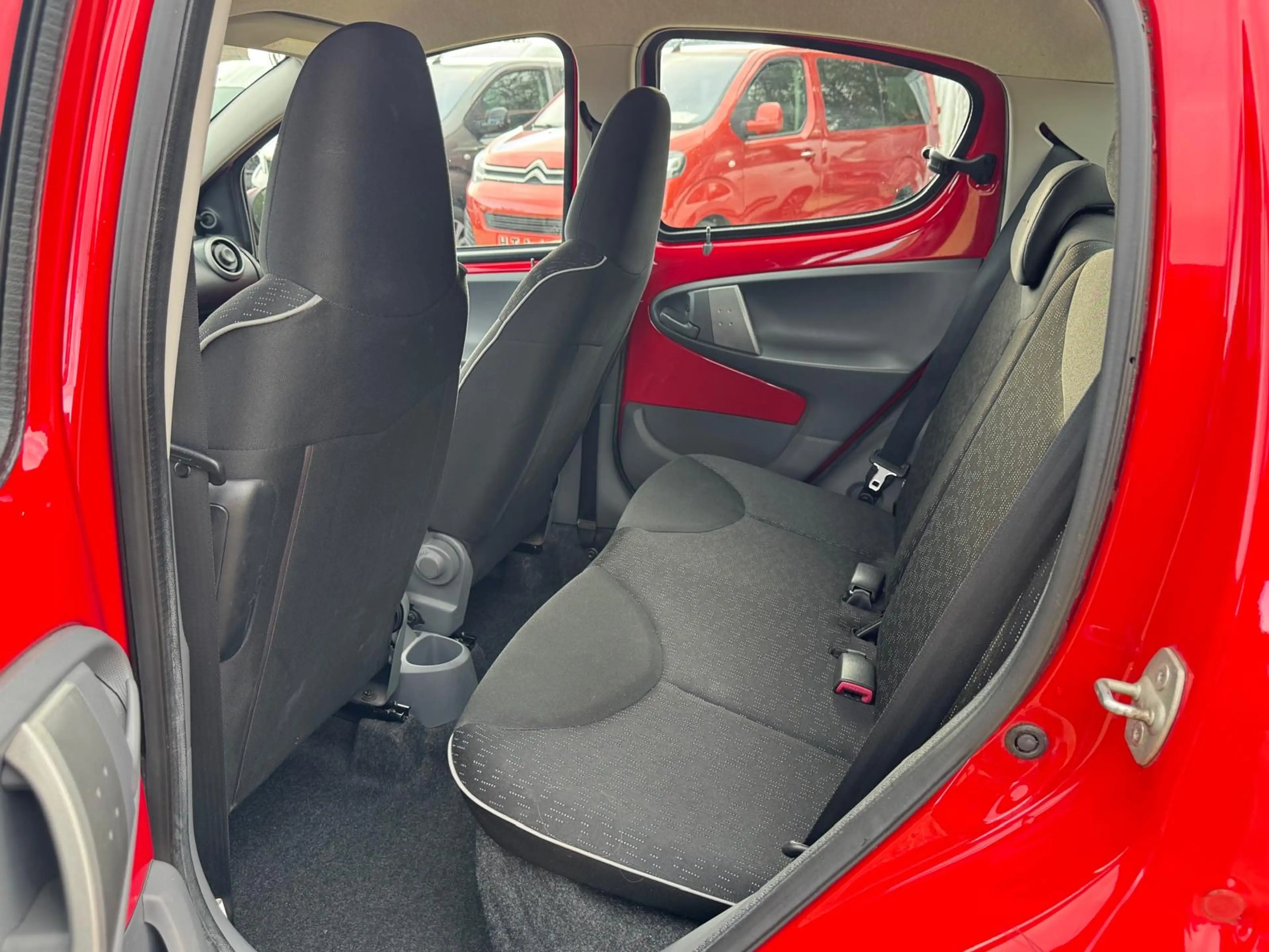 Peugeot 107 1.0i Active/Etat neuf/Euro5/Garantie 1 an/Faible Kilométrage — photo 8