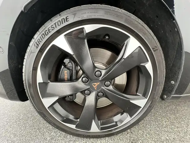 Cupra Leon view 6