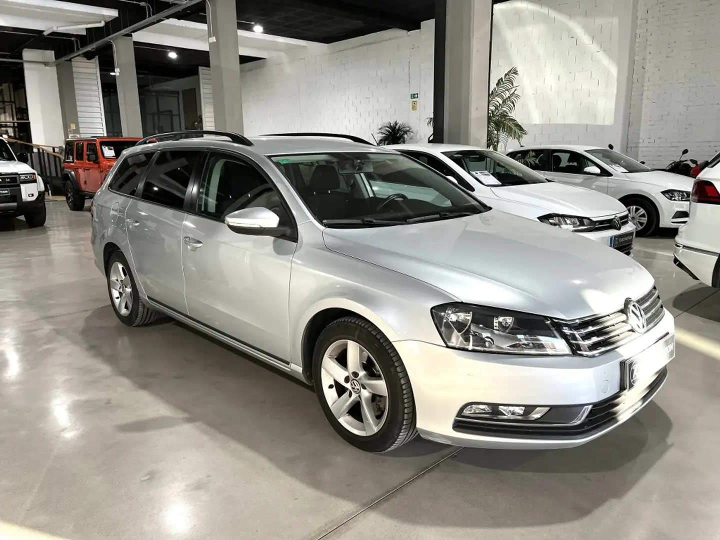 Volkswagen Passat Variant 2.0TDI Advance BMT Gris - 1