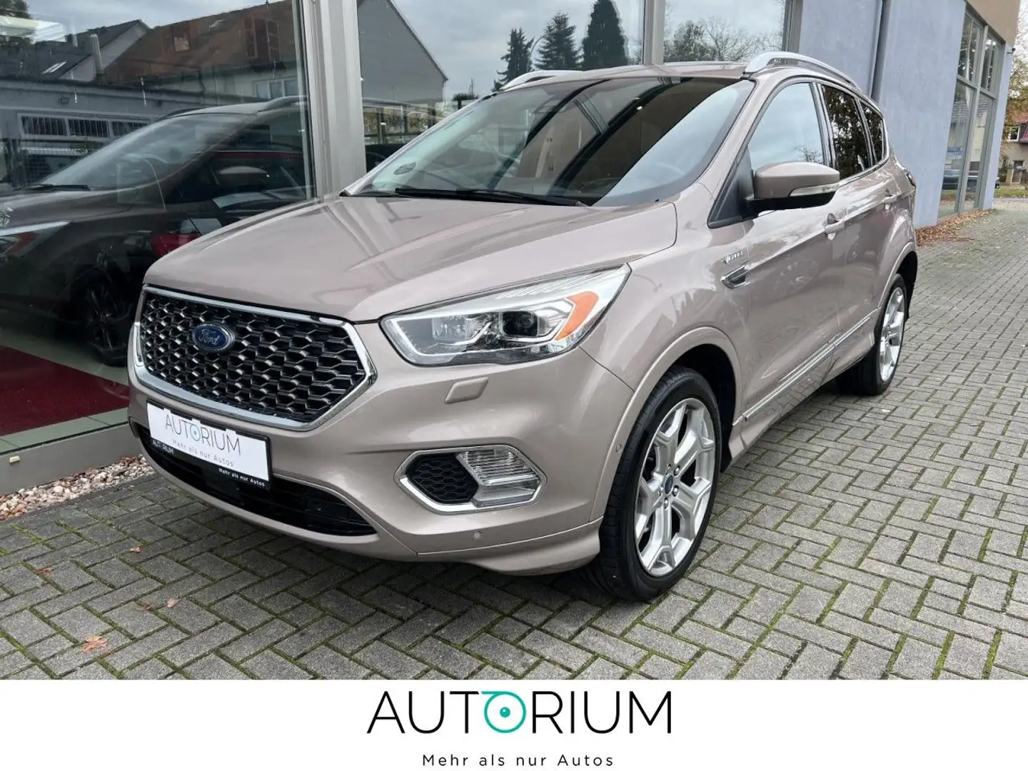 Ford Kuga Vignale 4x4 AUT LED PAN NAV AHK SZHZG 1HAND - 1