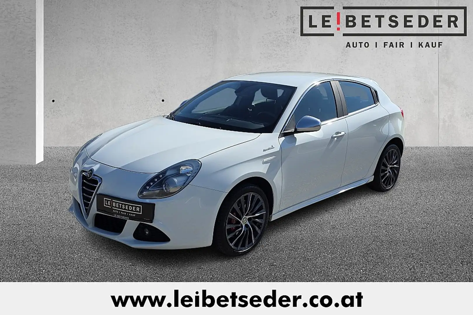 Alfa Romeo Giulietta 1,6 JTD Multijet II Distinctive Weiß - 1
