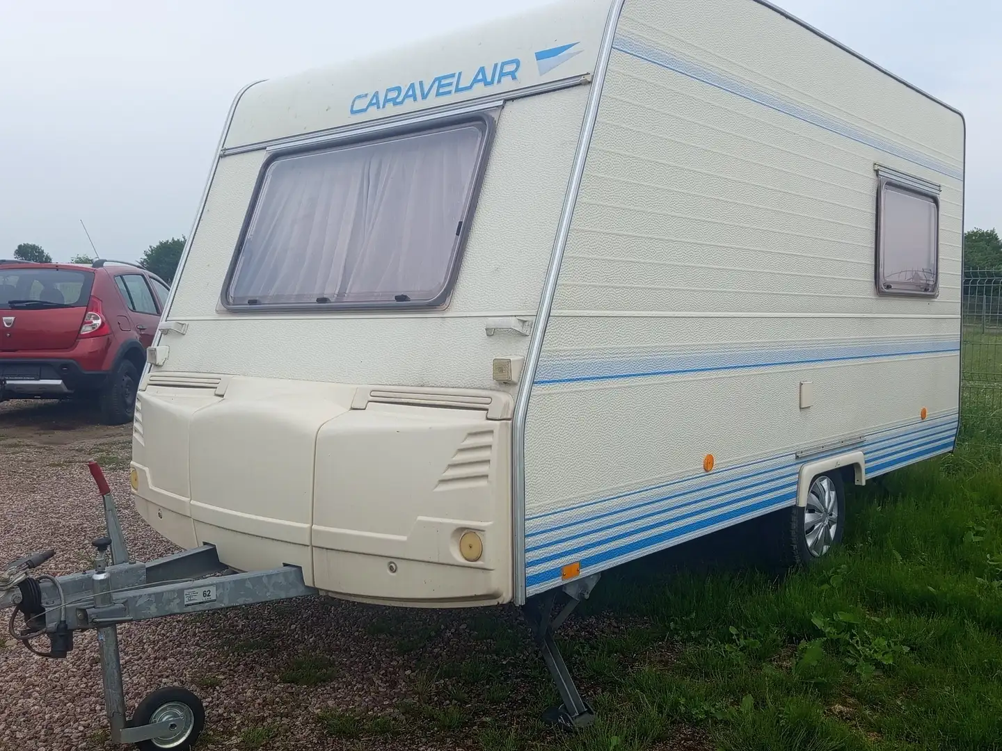 Caravelair 395 T 4 Pers.Nasszelle,Kühlschrank,Gasherd - 2