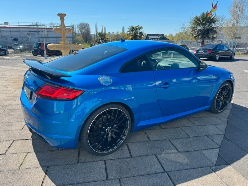 Audi TT Coupe 2.0 TFSI quattro S line Competition — photo 2