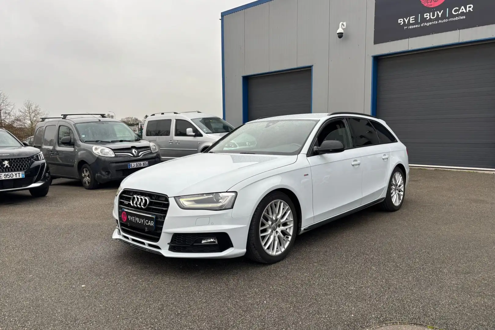 Audi A4 Avant Quattro 2.0 TDI 190 CH BVA S-tronic S line GARANTIE DE 12 MOIS - 1