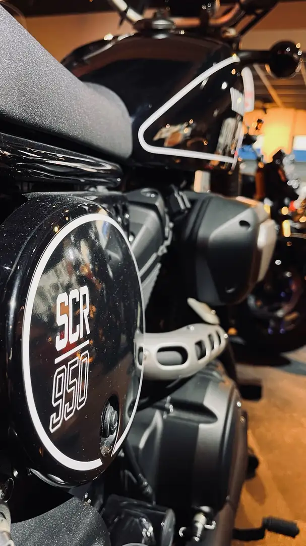 Yamaha SCR 950 Černá - 2