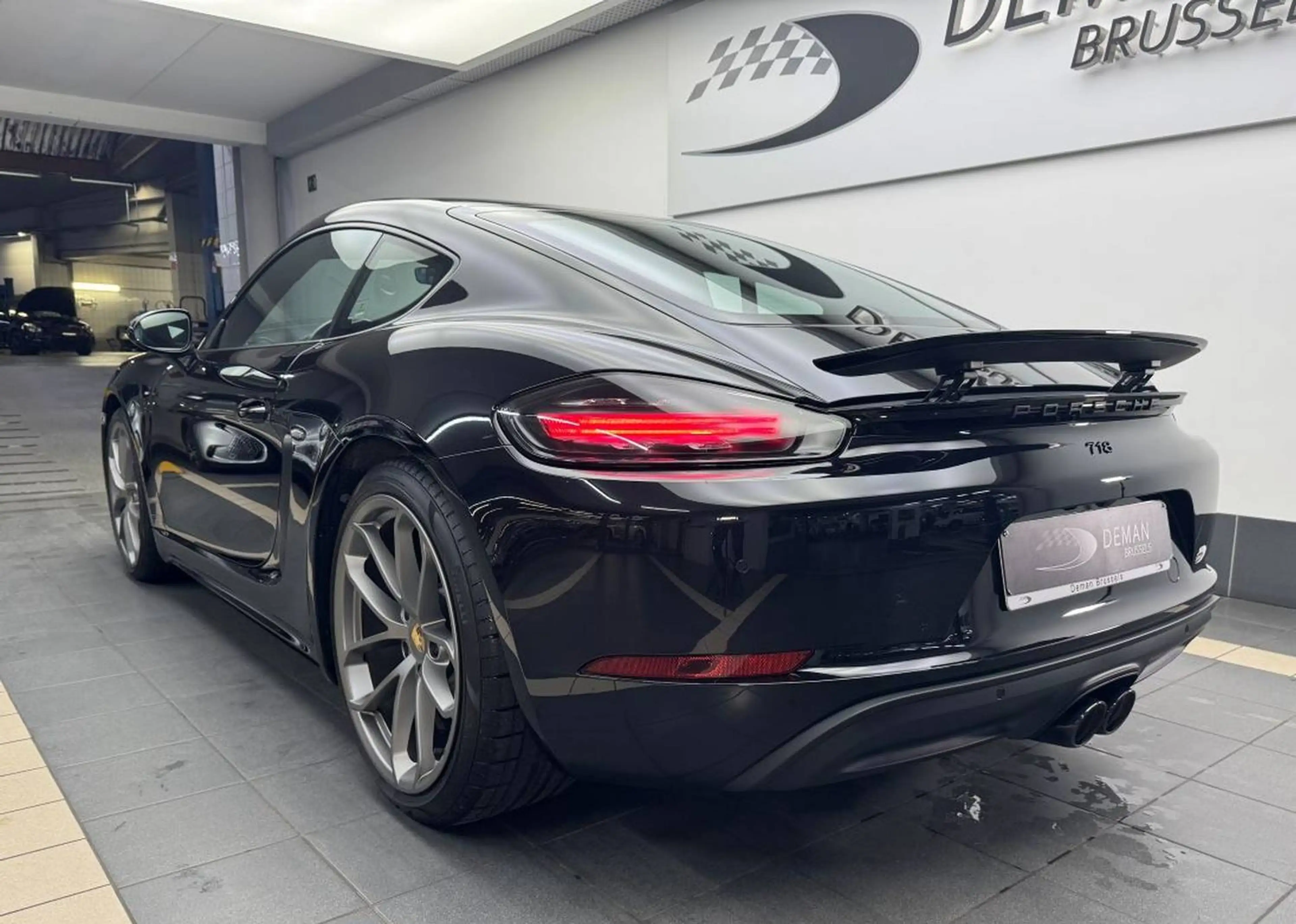 Porsche 718 Cayman * Style Edition * PDK * Carbone * Chrono — photo 3