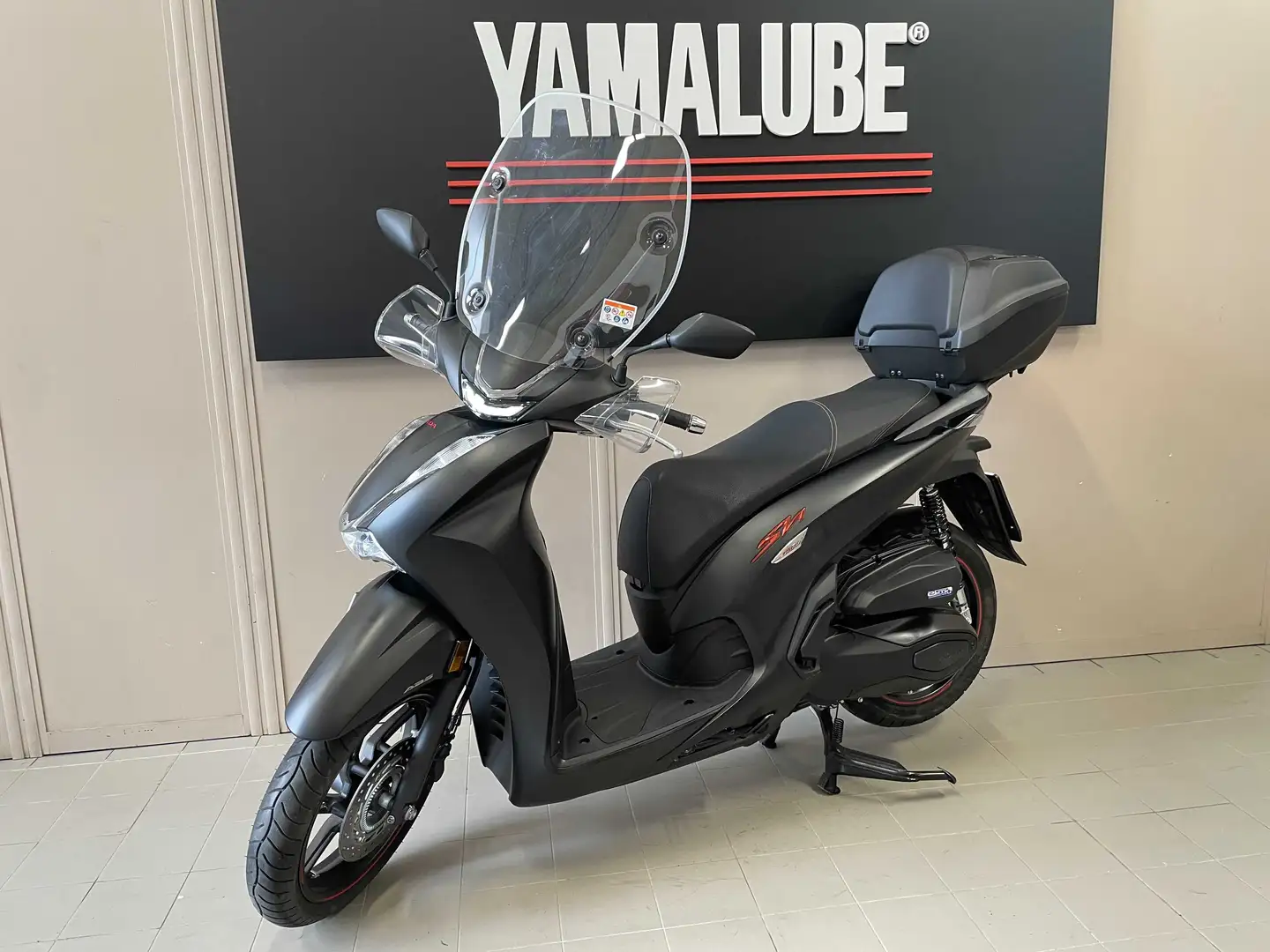 Honda SH 350i Sport Nero - 2