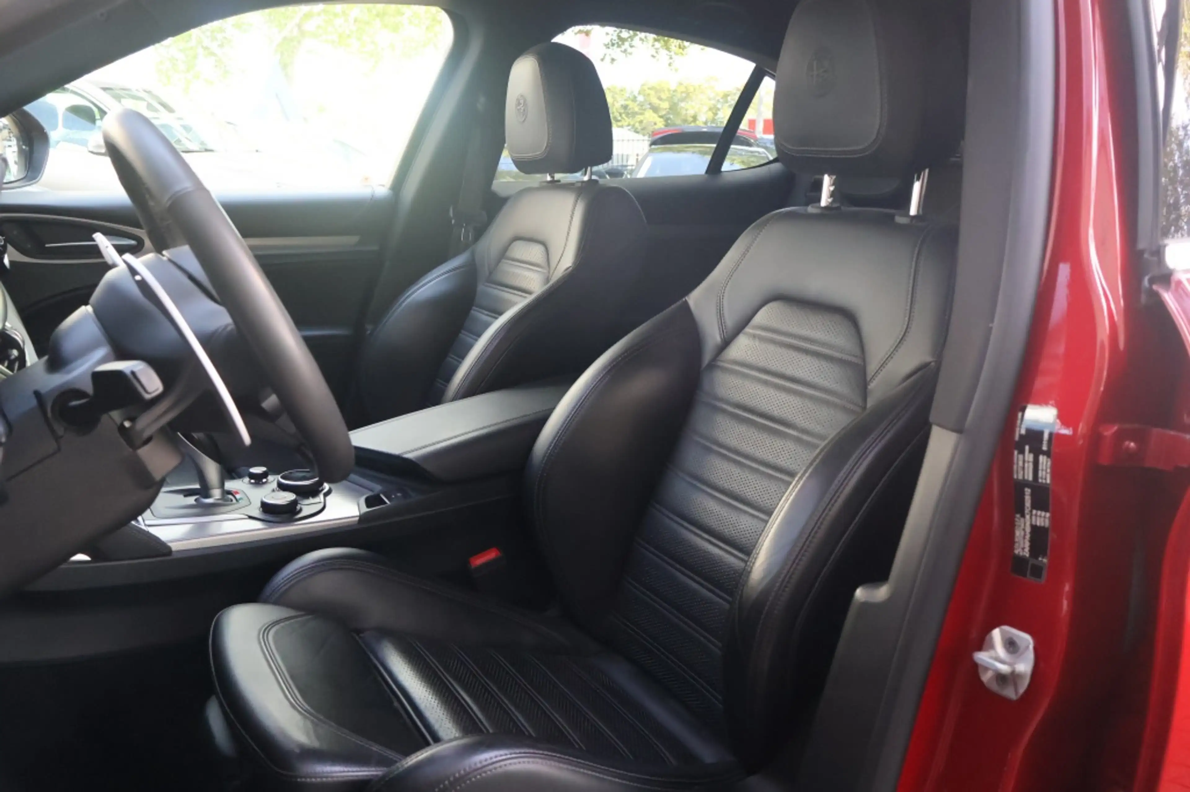 Alfa Romeo Stelvio 2.0 280pk AT AWD B-Tech — photo 4