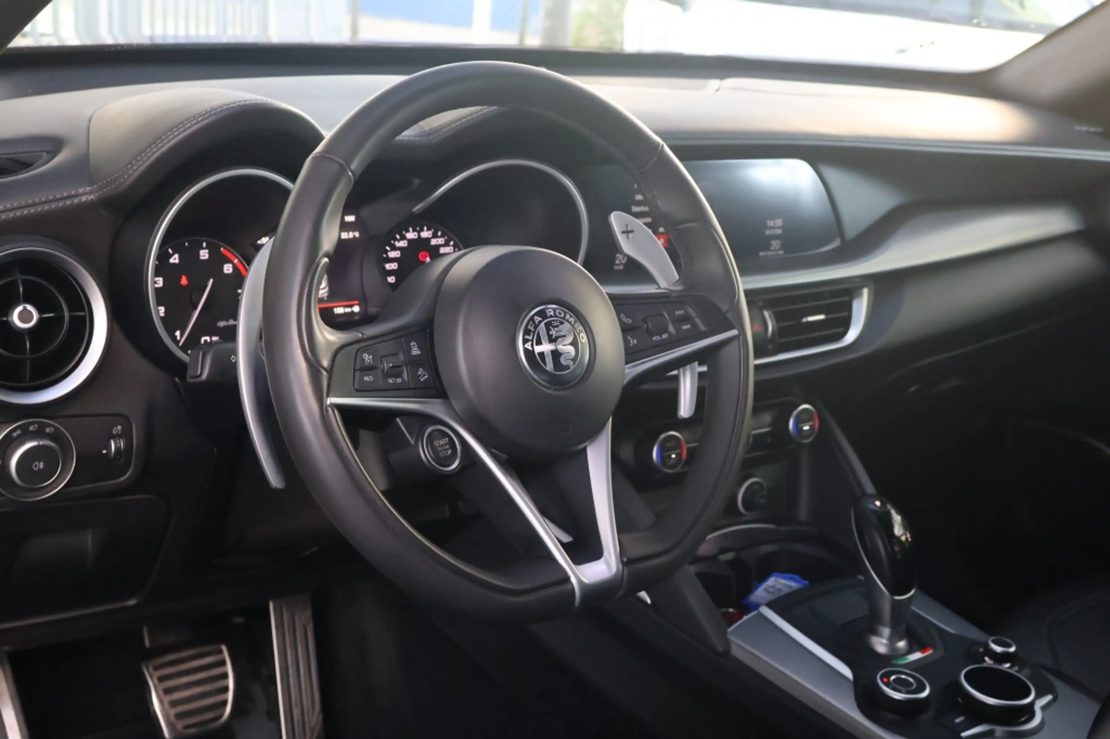 Alfa Romeo Stelvio 2.0 280pk AT AWD B-Tech — photo 5