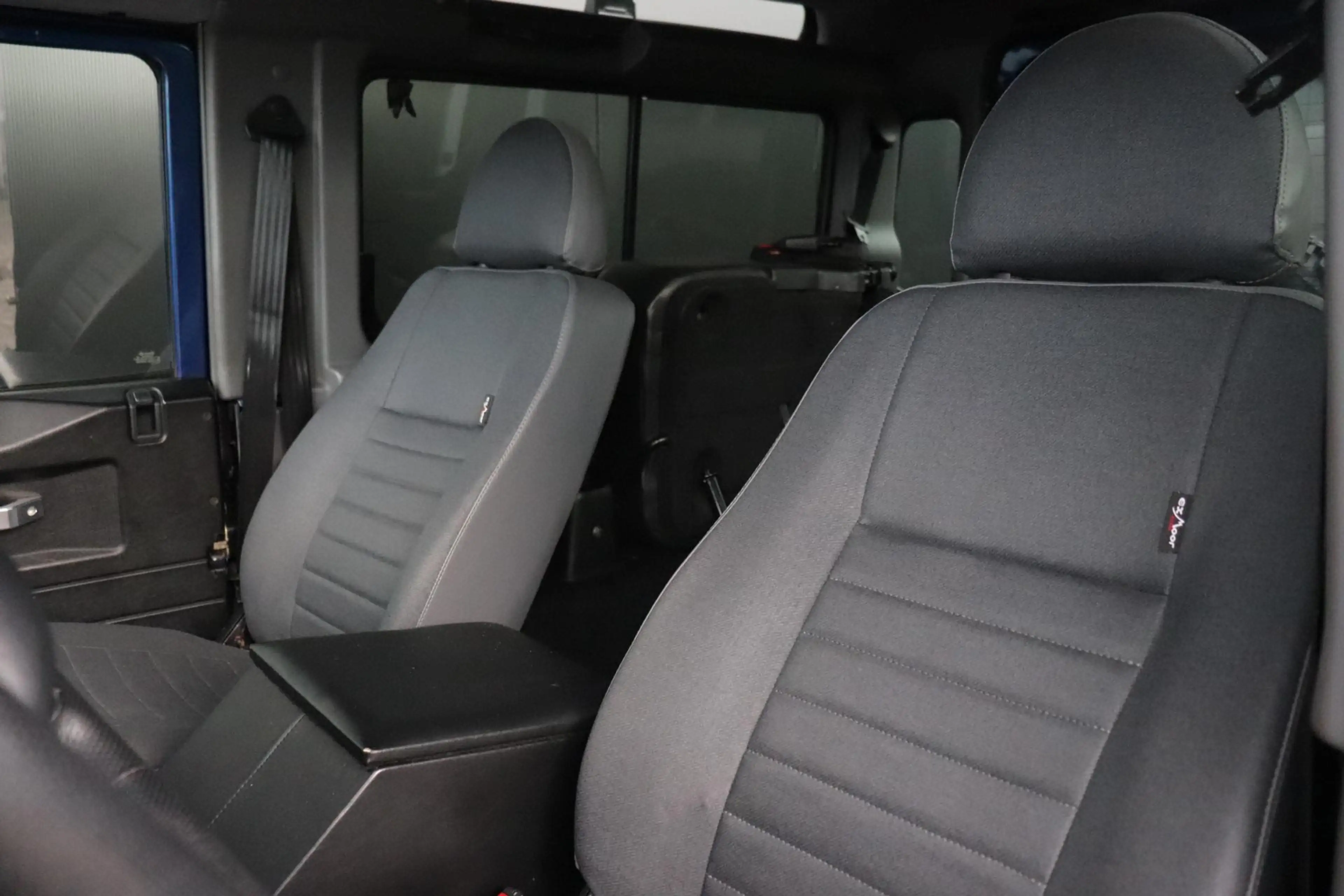 Land Rover Defender 2.2 D SW 90 | 4 PERSOONS |AIRCO | MARGE — photo 11