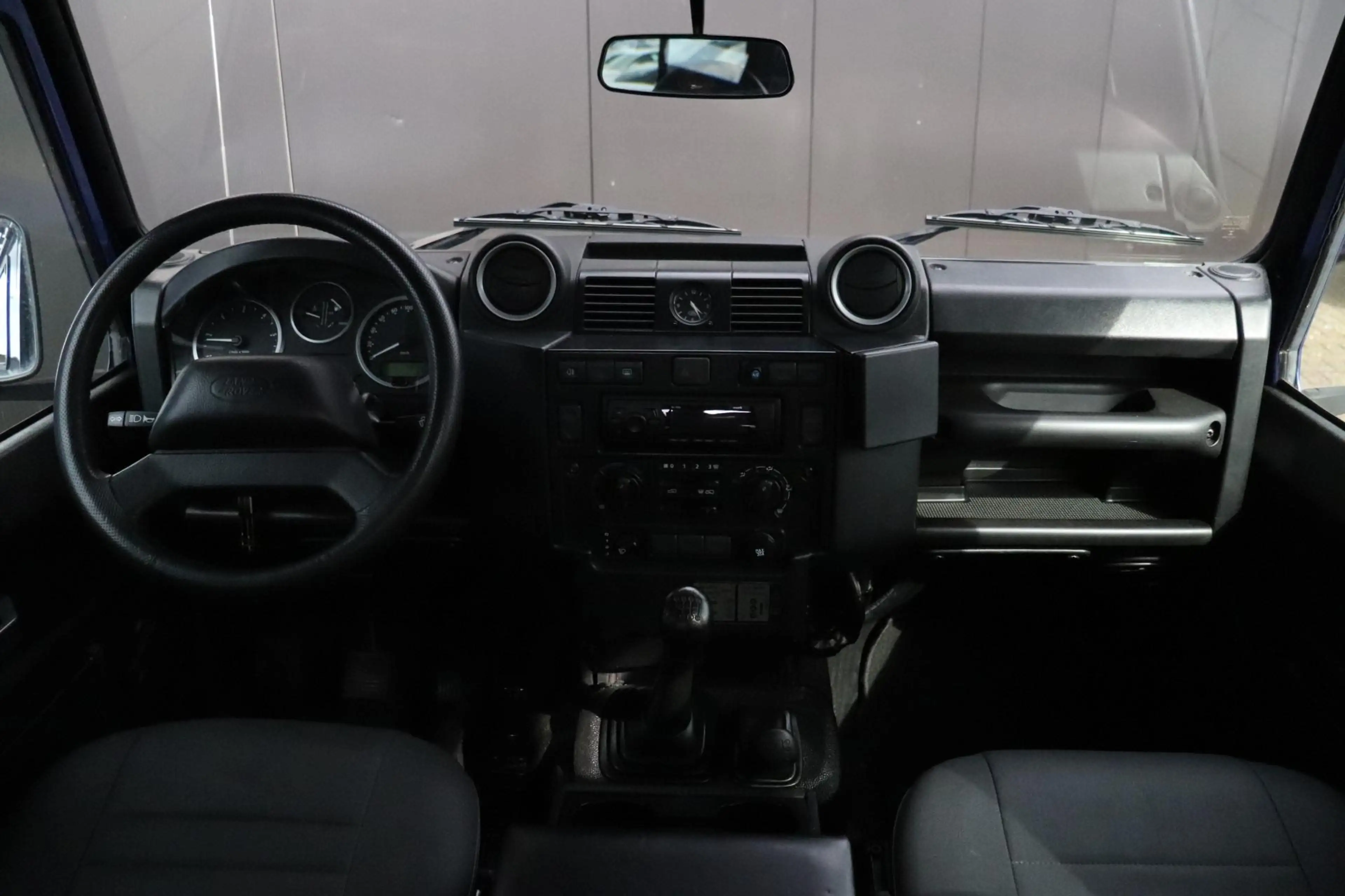 Land Rover Defender 2.2 D SW 90 | 4 PERSOONS |AIRCO | MARGE — photo 8
