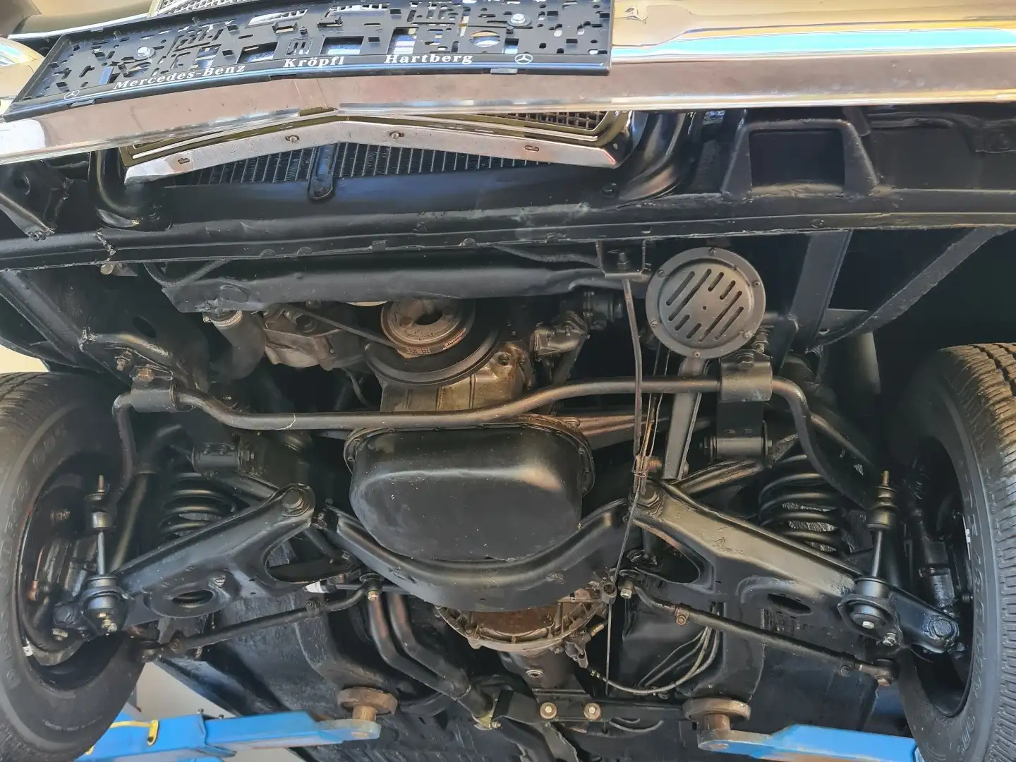 Mercedes-Benz 220 Schwarz - 2