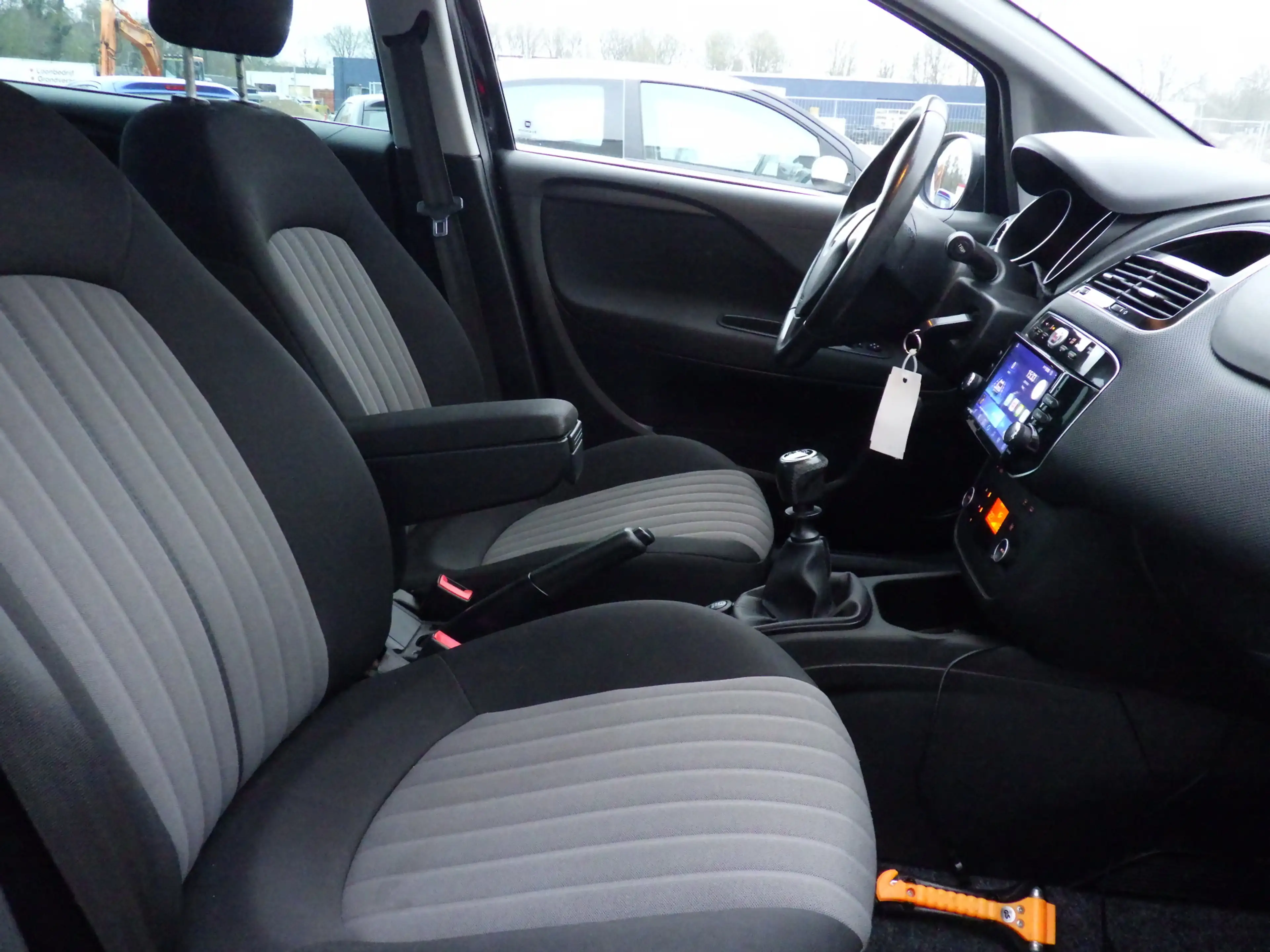 Fiat Punto Evo 0.9 TwinAir Sempre, Cruise, Carplay, NL/NAP! — photo 41