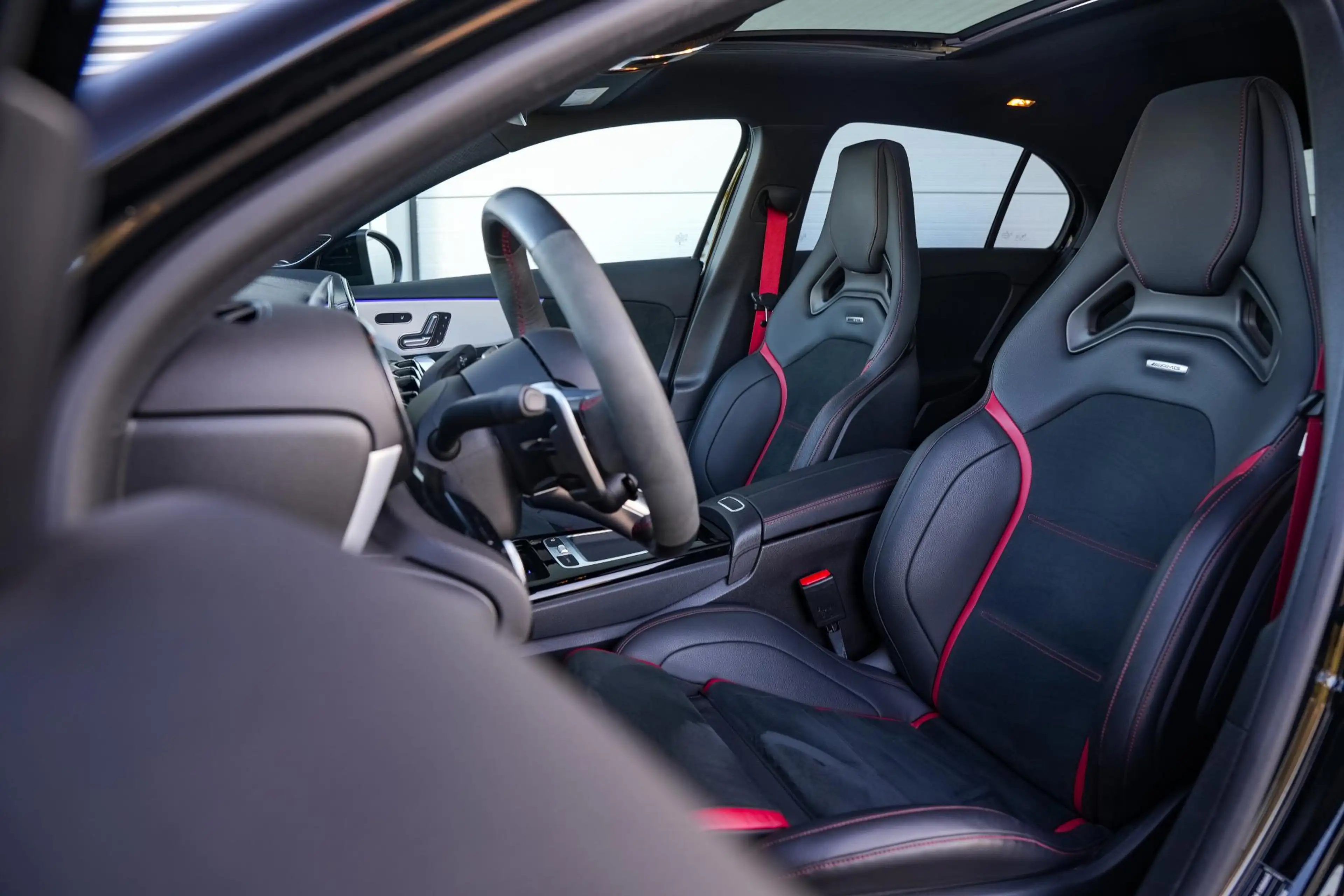 Mercedes-Benz A 45 AMG S 4MATIC+ Burmester Aero Schaalstoelen 360 Camera — photo 8