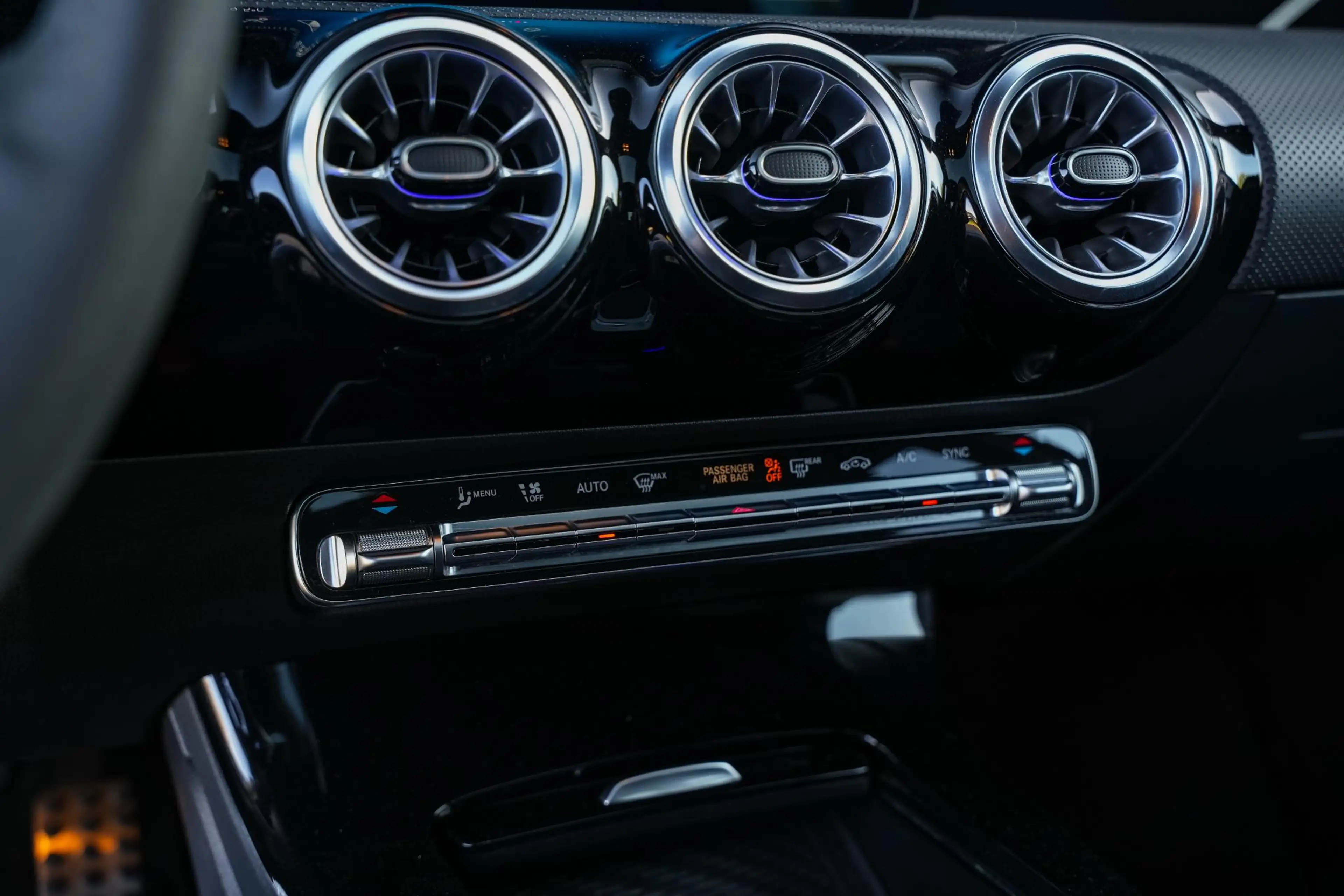 Mercedes-Benz A 45 AMG S 4MATIC+ Burmester Aero Schaalstoelen 360 Camera — photo 17