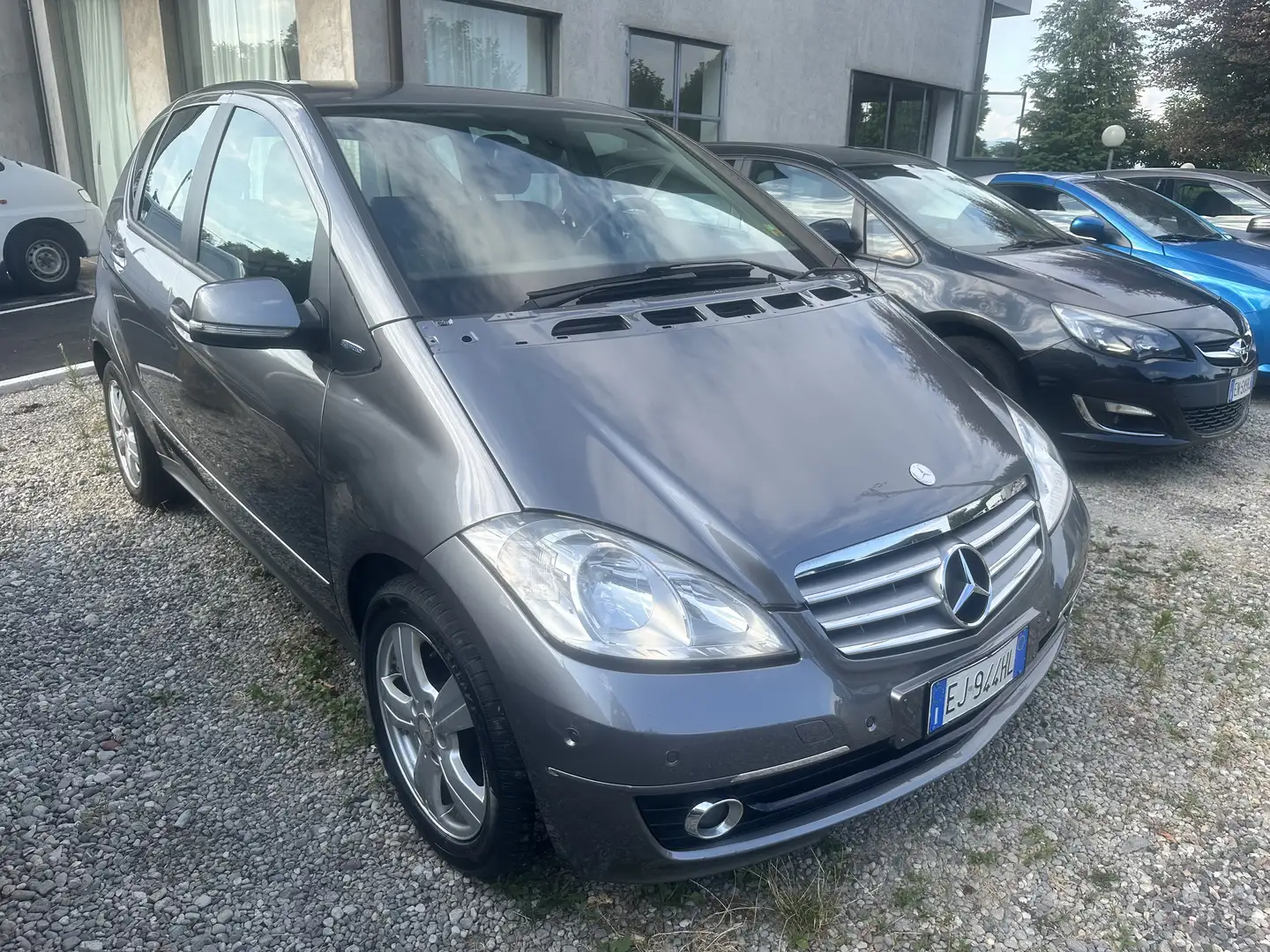 Mercedes-Benz A 160 be Special edition Gris - 2