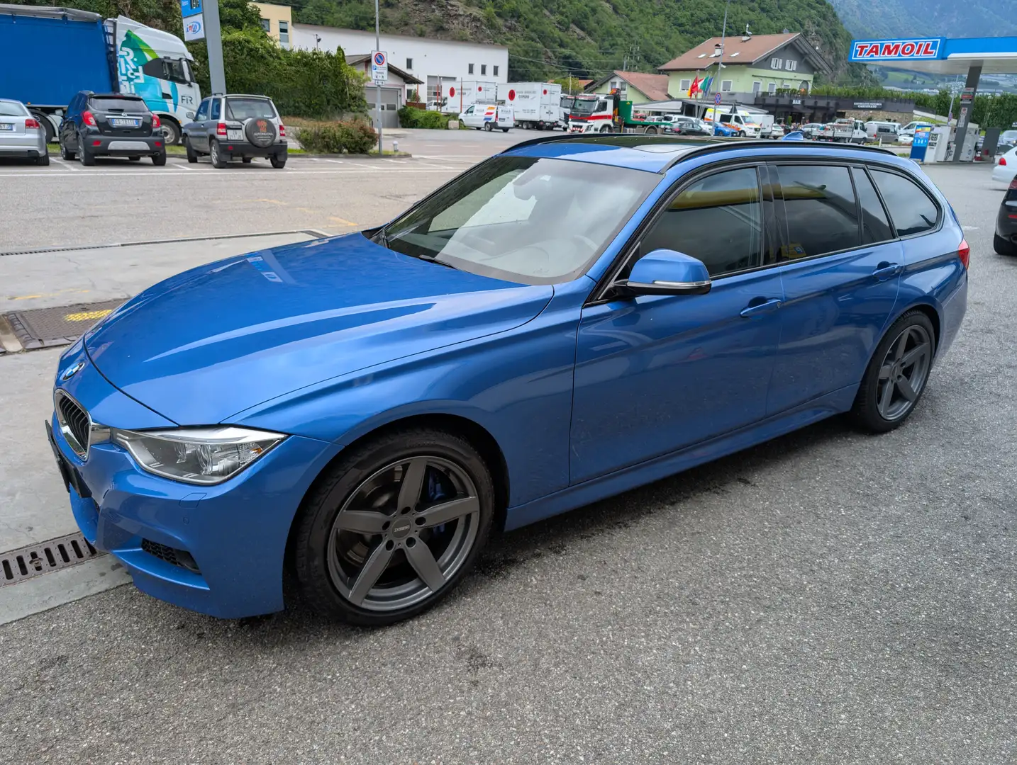 BMW 328 328i Touring c/clima auto Blu/Azzurro - 1