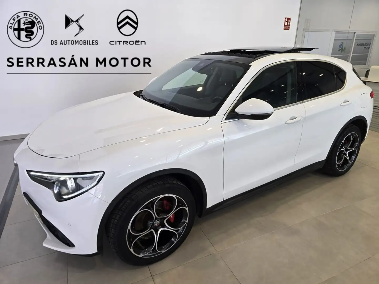 Alfa Romeo Stelvio 2.2 Diésel 154kW (210CV) Executive Q4 Blanco - 1