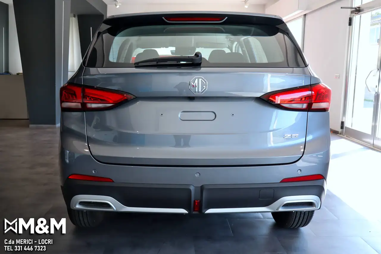 MG ZS
