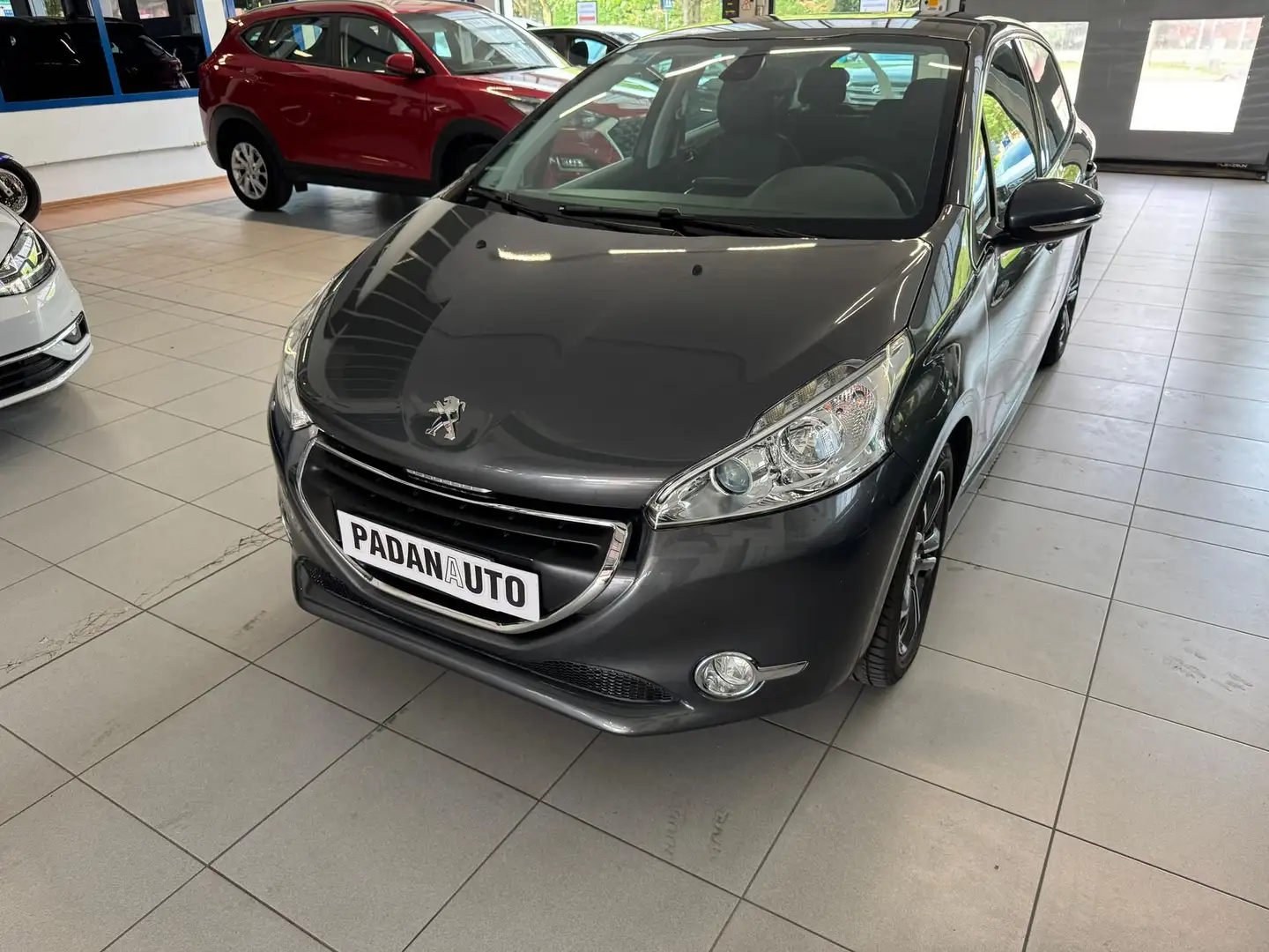 Peugeot 208 1.2 PureTech 82 CV 5 porte Allure Gris - 2
